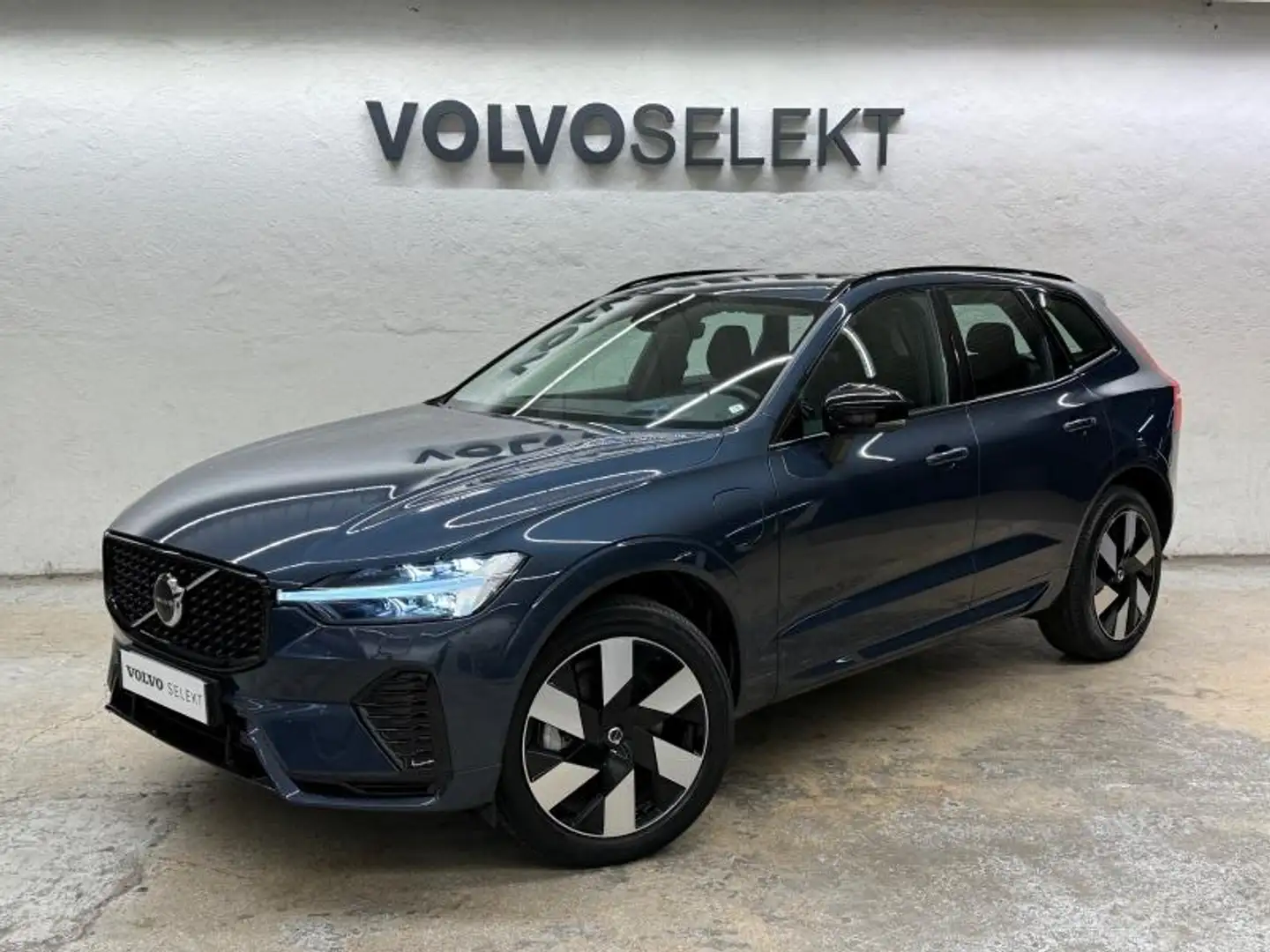 Volvo XC60 T6 AWD 253 + 145ch Utimate Style Dark Geartronic Bleu - 1