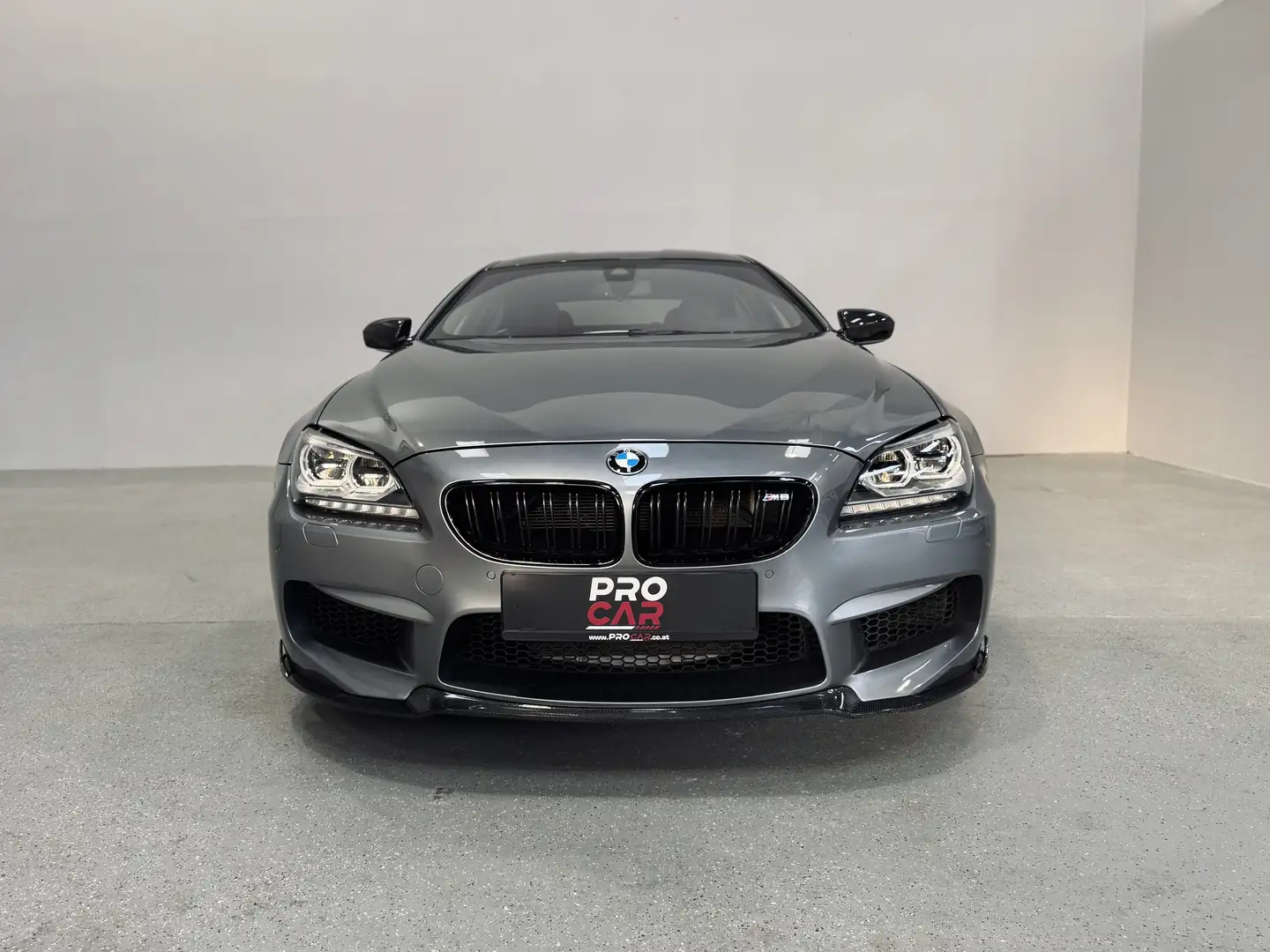 BMW M6 Gran Coupé *Shadow Line / Carbon Package* Grau - 2