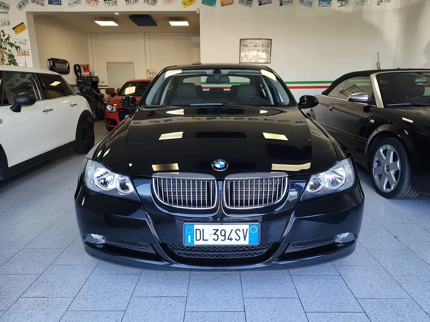 BMW 320 i 170cv *23000KM REALI* *UNICO PROPRIETARIO* Noir - 2