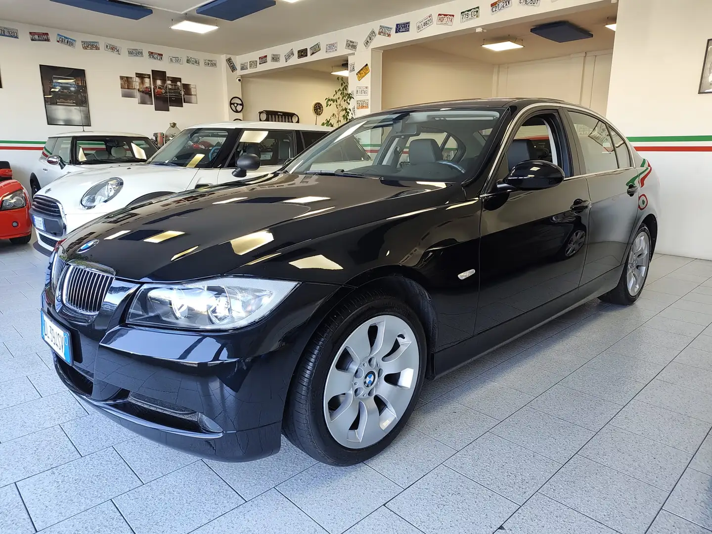 BMW 320 i 170cv *23000KM REALI* *UNICO PROPRIETARIO* Noir - 1