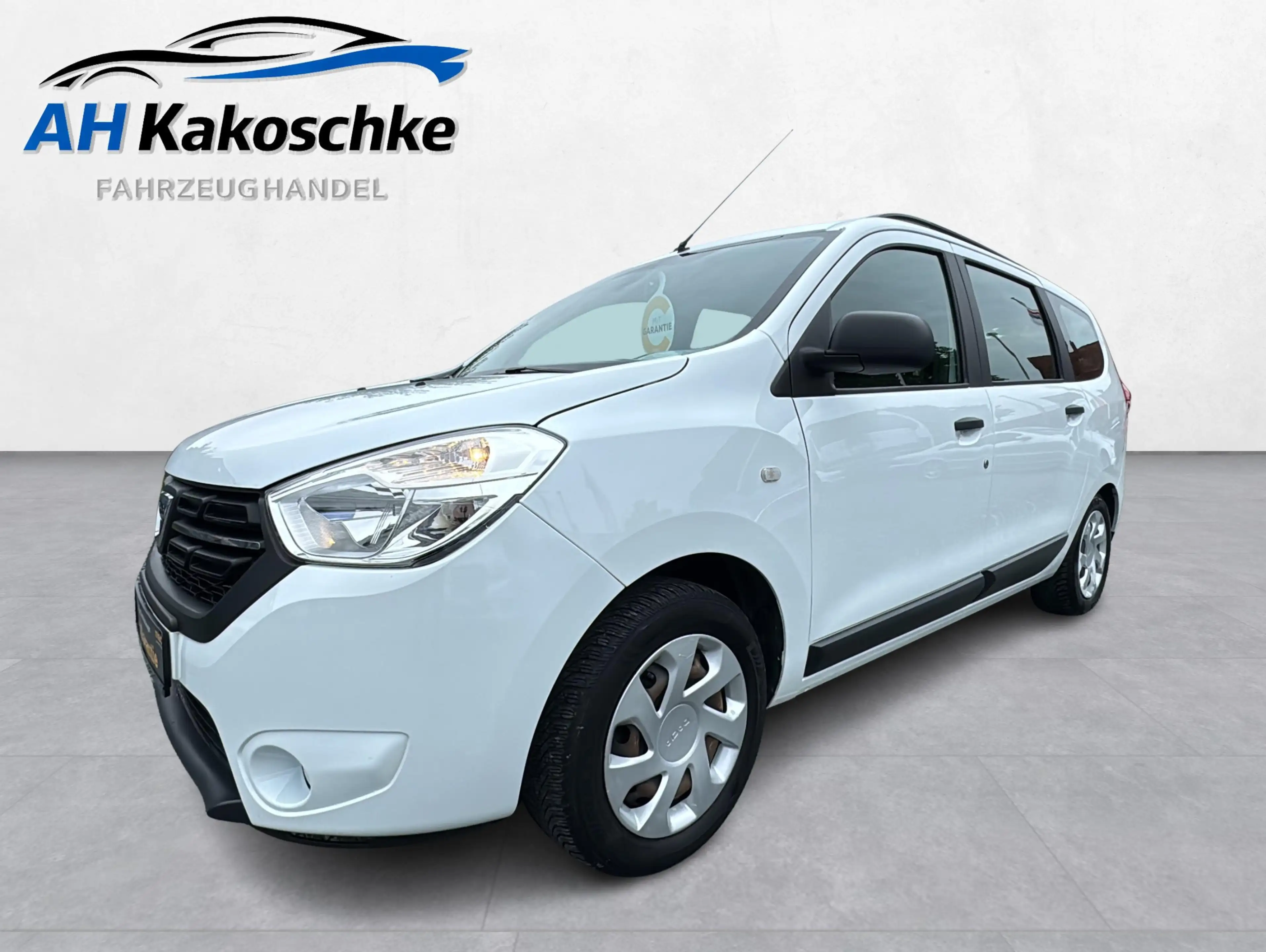 Dacia Lodgy Essential 7 Sitzer AHK Rückfahrkam Klima — photo 3