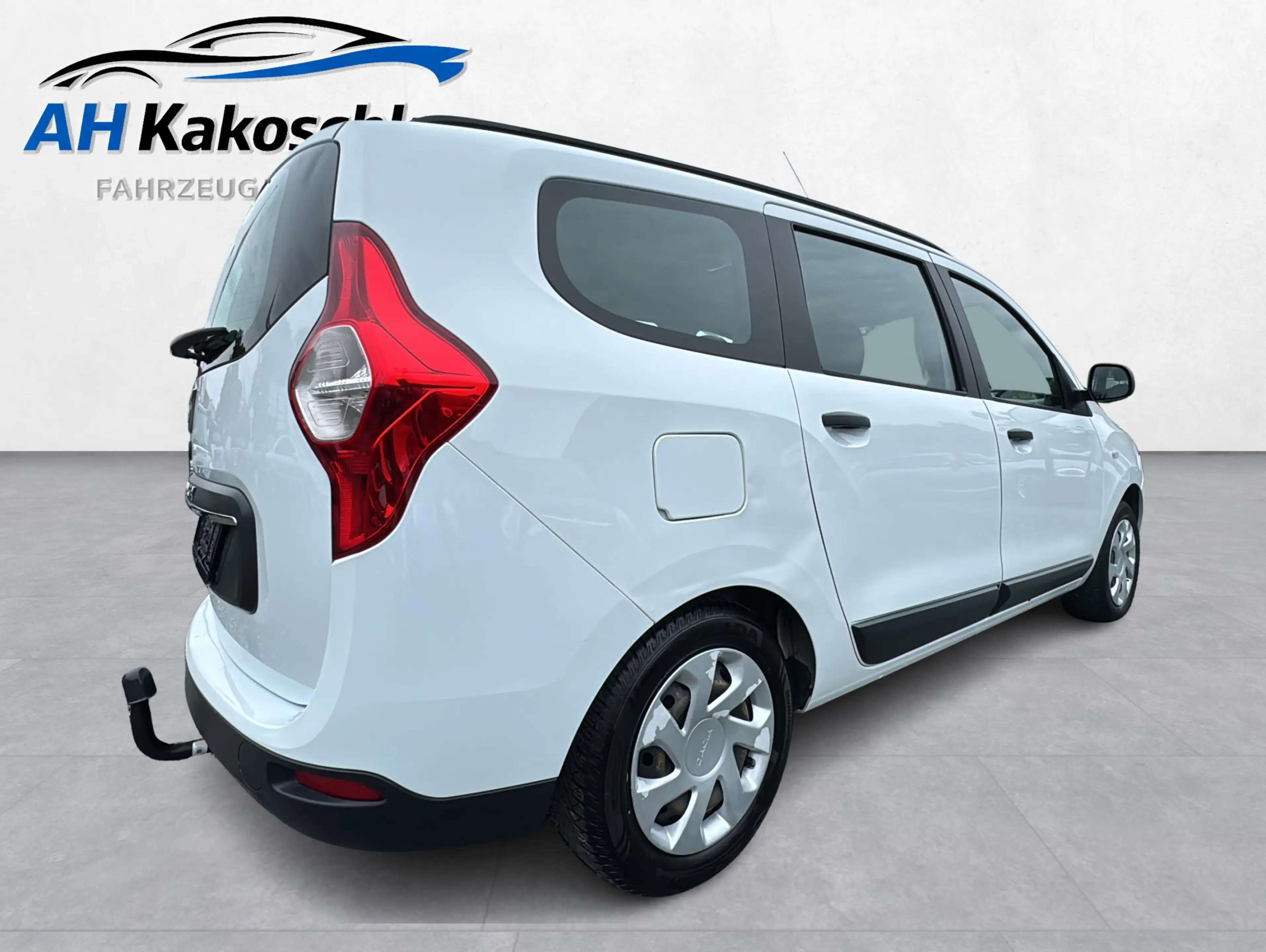 Dacia Lodgy Essential 7 Sitzer AHK Rückfahrkam Klima — photo 2
