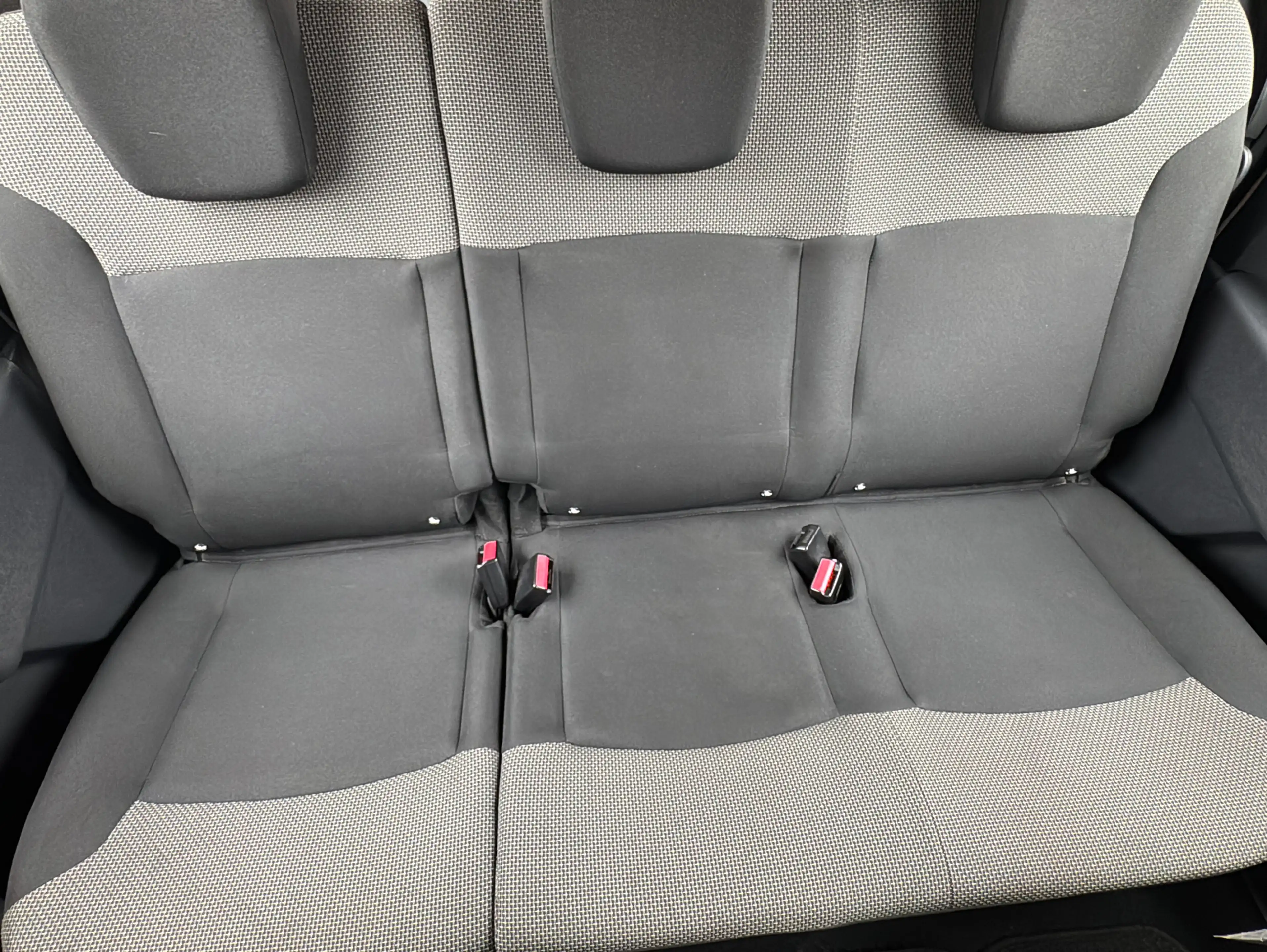 Dacia Lodgy Essential 7 Sitzer AHK Rückfahrkam Klima — photo 11