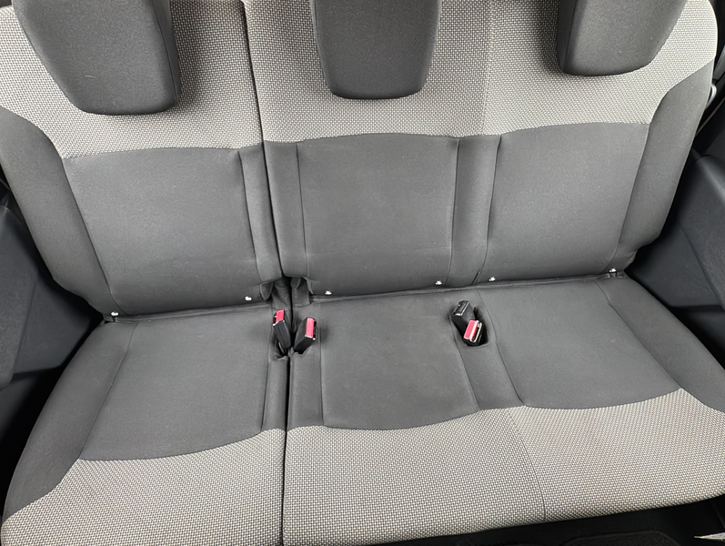 Dacia Lodgy Essential 7 Sitzer AHK Rückfahrkam Klima — photo 11