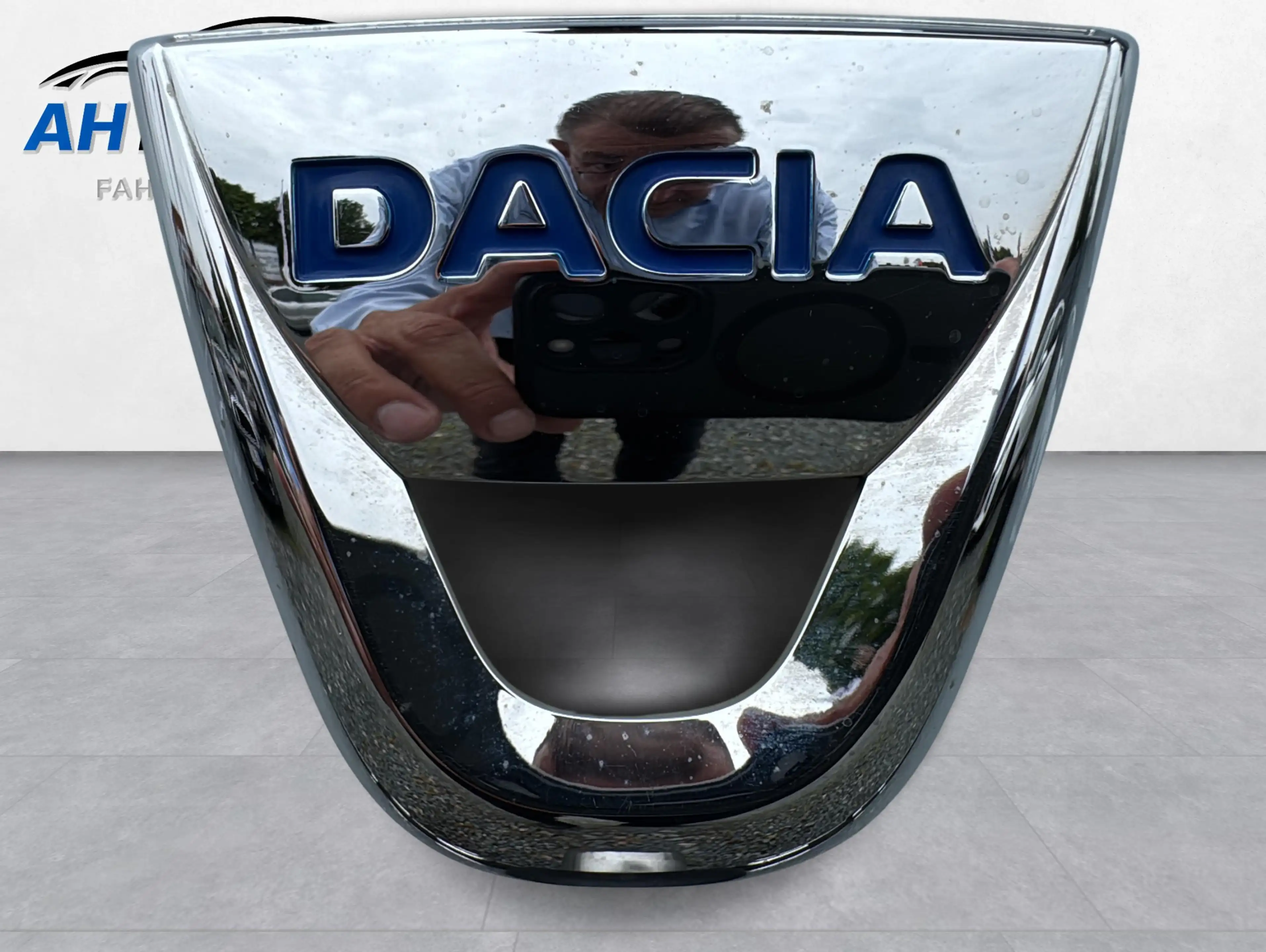 Dacia Lodgy Essential 7 Sitzer AHK Rückfahrkam Klima — photo 7