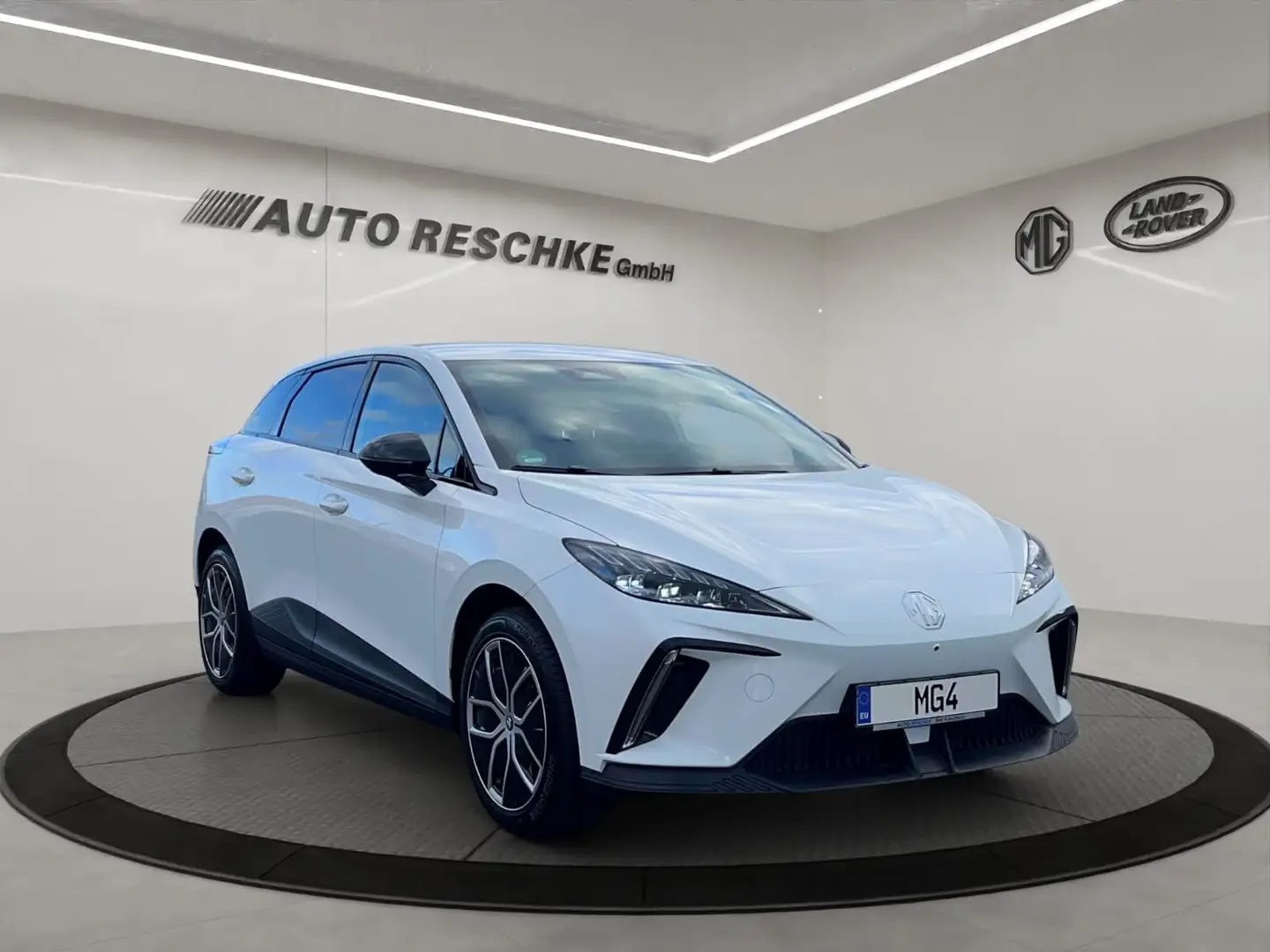 MG MG4 Luxury MY24 - 219€ Leasing ohne Anzahlung! Bianco - 2