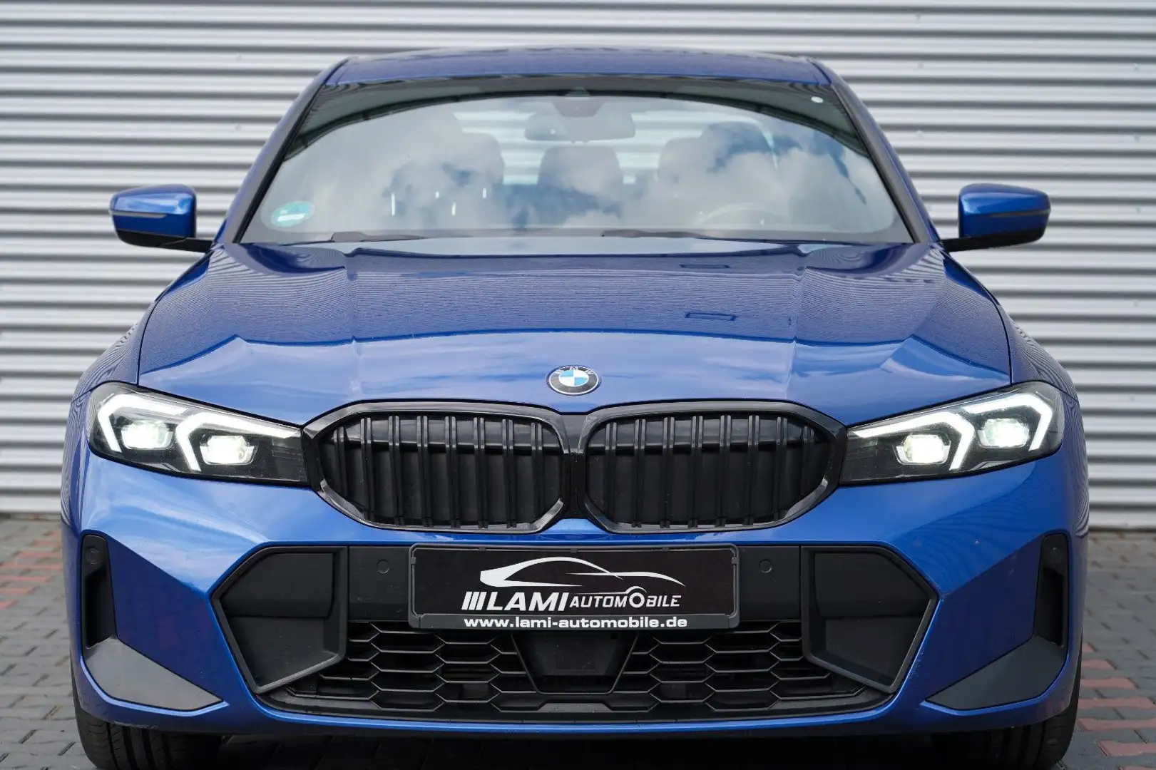 BMW 320 d xDrive M Sport KAMERA AHK Bleu - 2