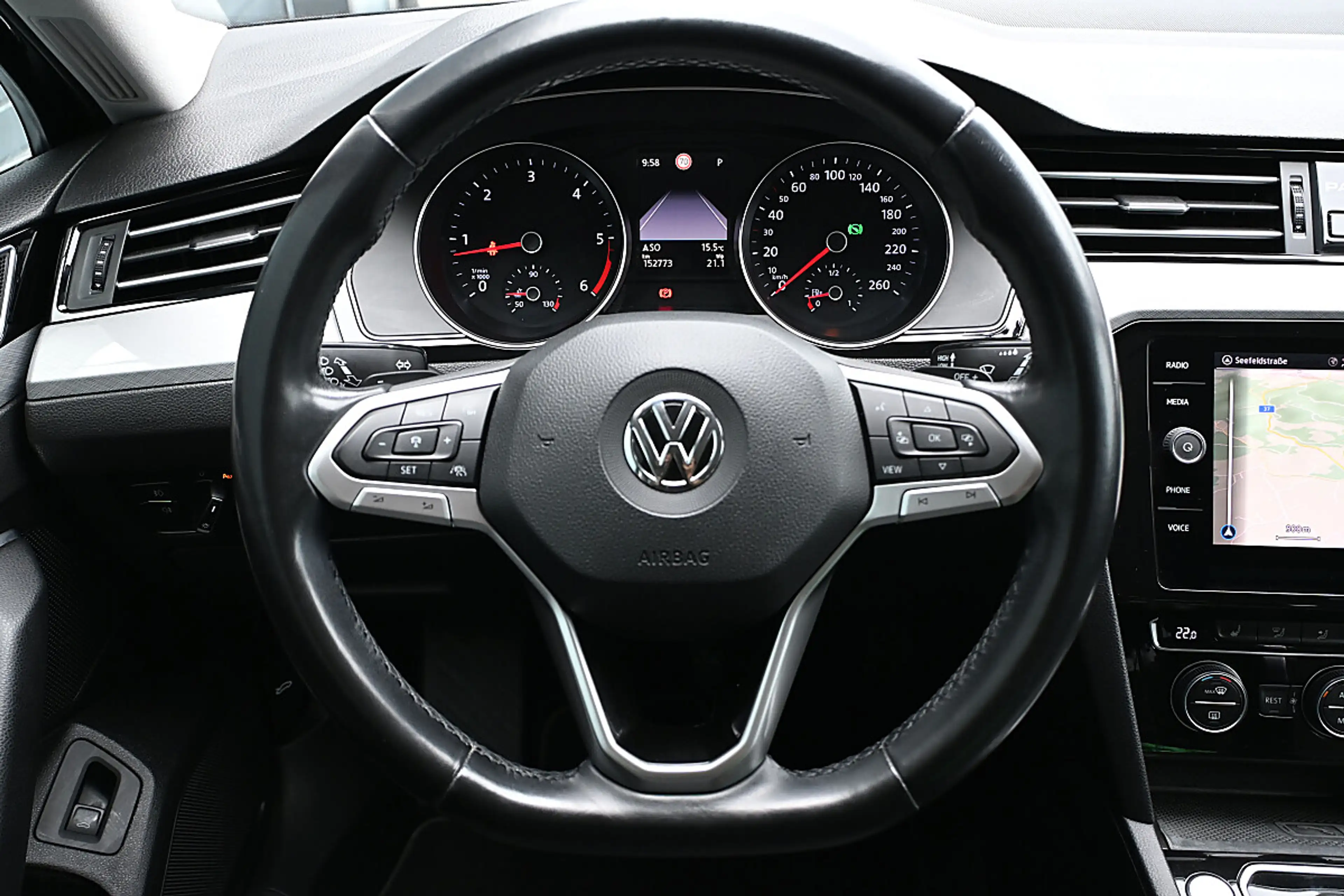 Volkswagen Passat Variant Business 1,6 SCR TDI DSG ACC, LED, Navi, Kamera... — photo 13