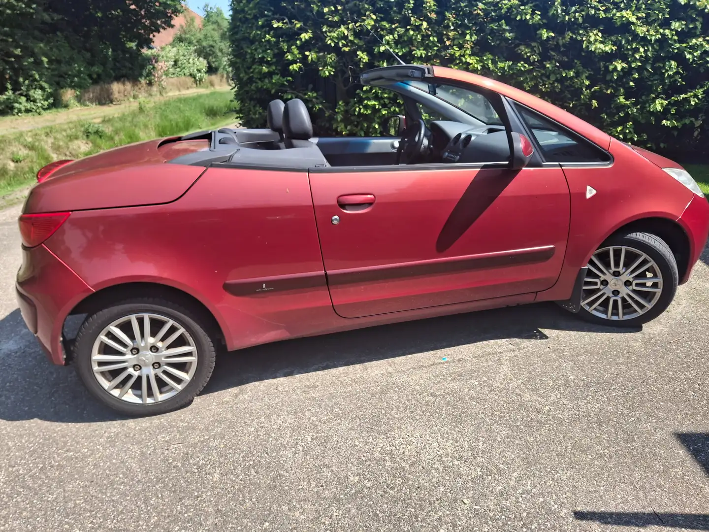 Mitsubishi Colt Colt 1.5 Limited Edition Rood - 1