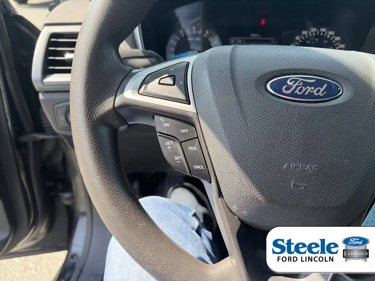 Ford Fusion photo Ford Fusion