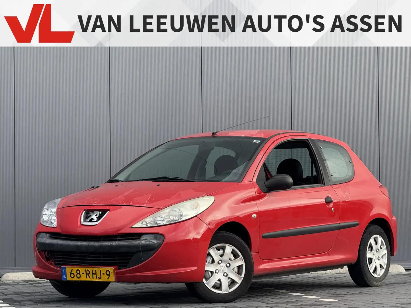 Peugeot 206 + 1.1 XR | Nieuw binnen | Elektrische ramen Rood - 1