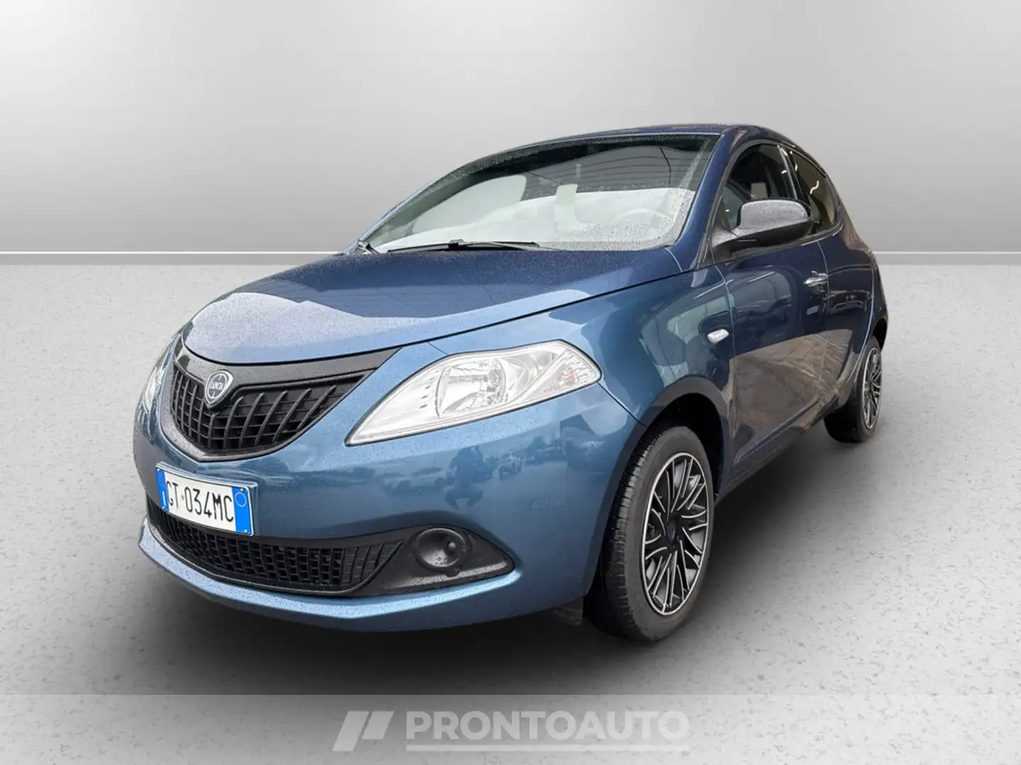 Lancia Ypsilon 1.0 firefly hybrid silver plus s&s 70cv Blau - 1
