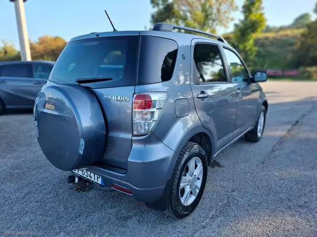 Daihatsu Terios view 27