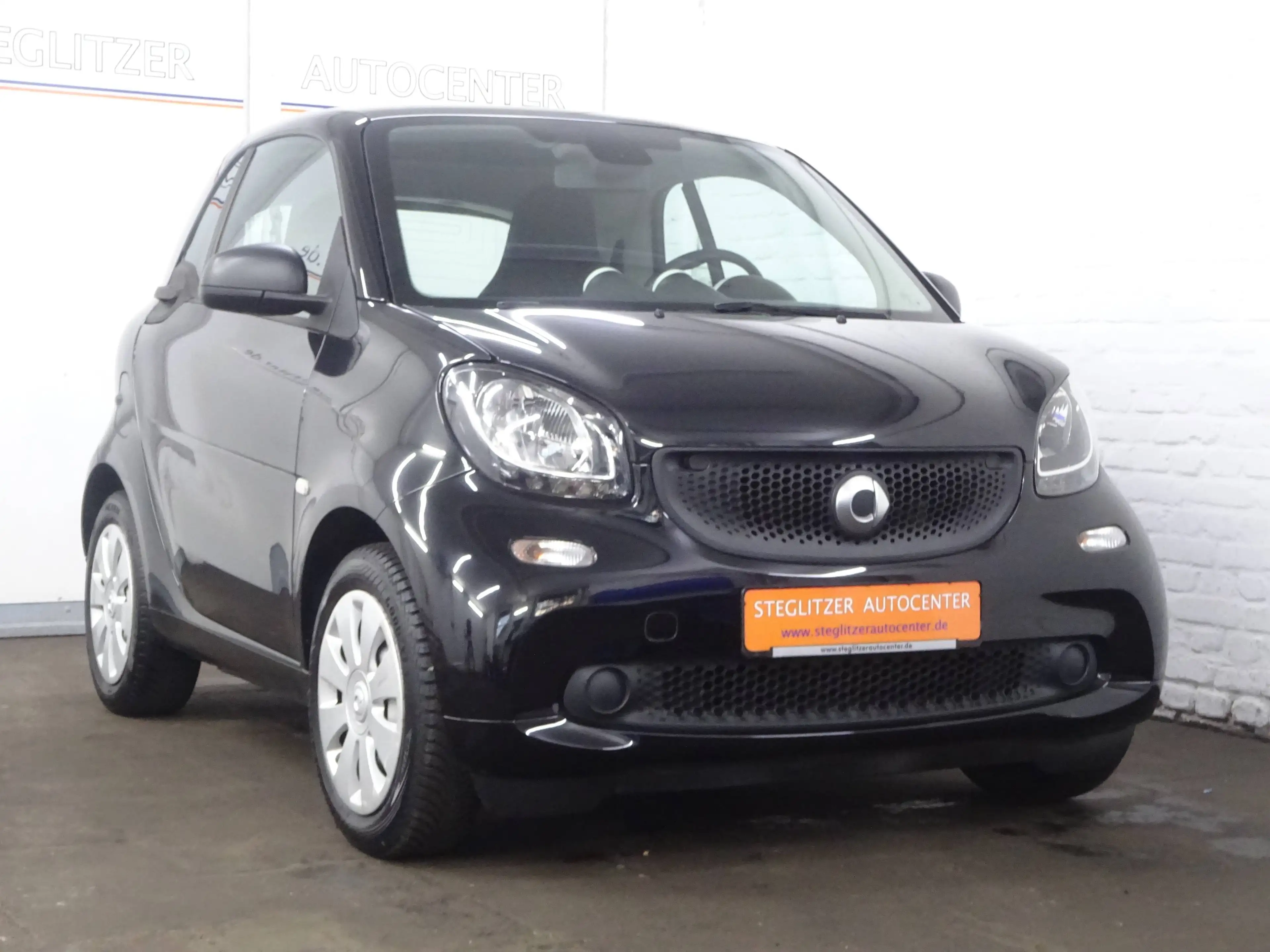 smart forTwo coupe Basis 52 kW Automatik/Panoramadach/SHZ/Tempomat/Klimaautomatik — photo 2