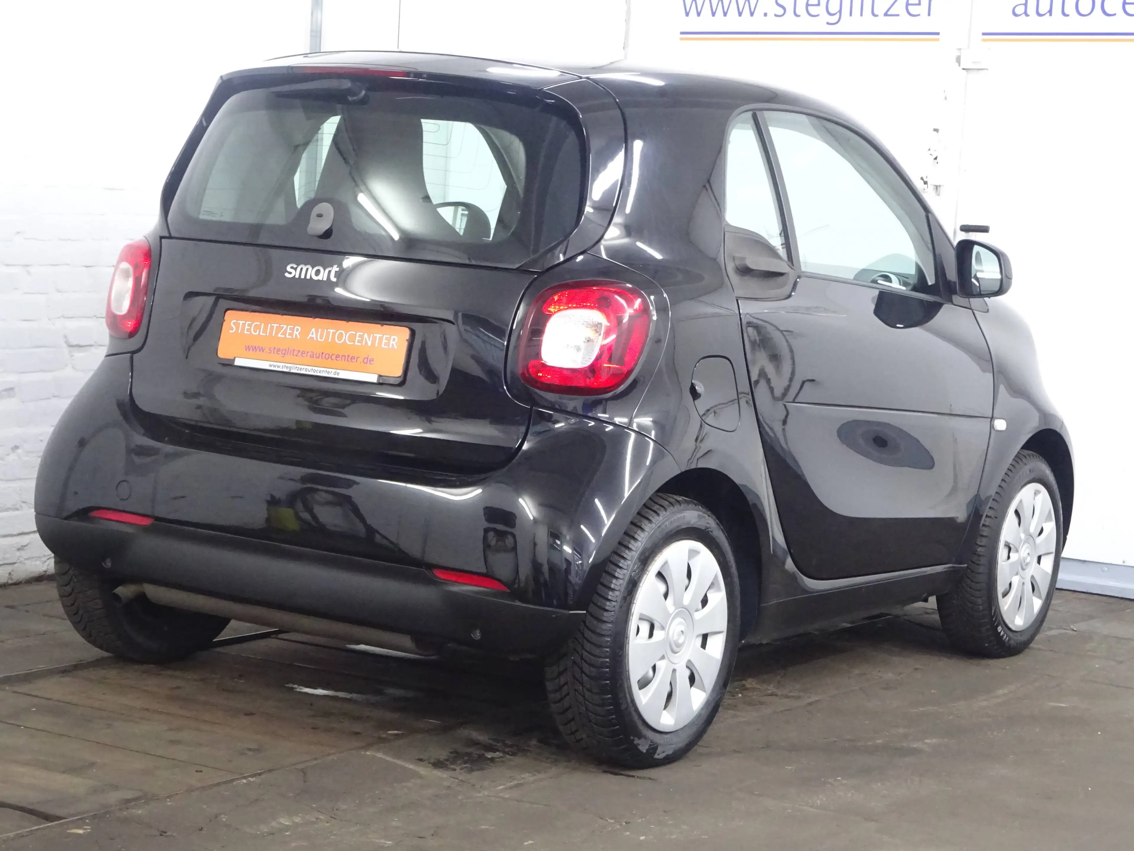 smart forTwo coupe Basis 52 kW Automatik/Panoramadach/SHZ/Tempomat/Klimaautomatik — photo 7