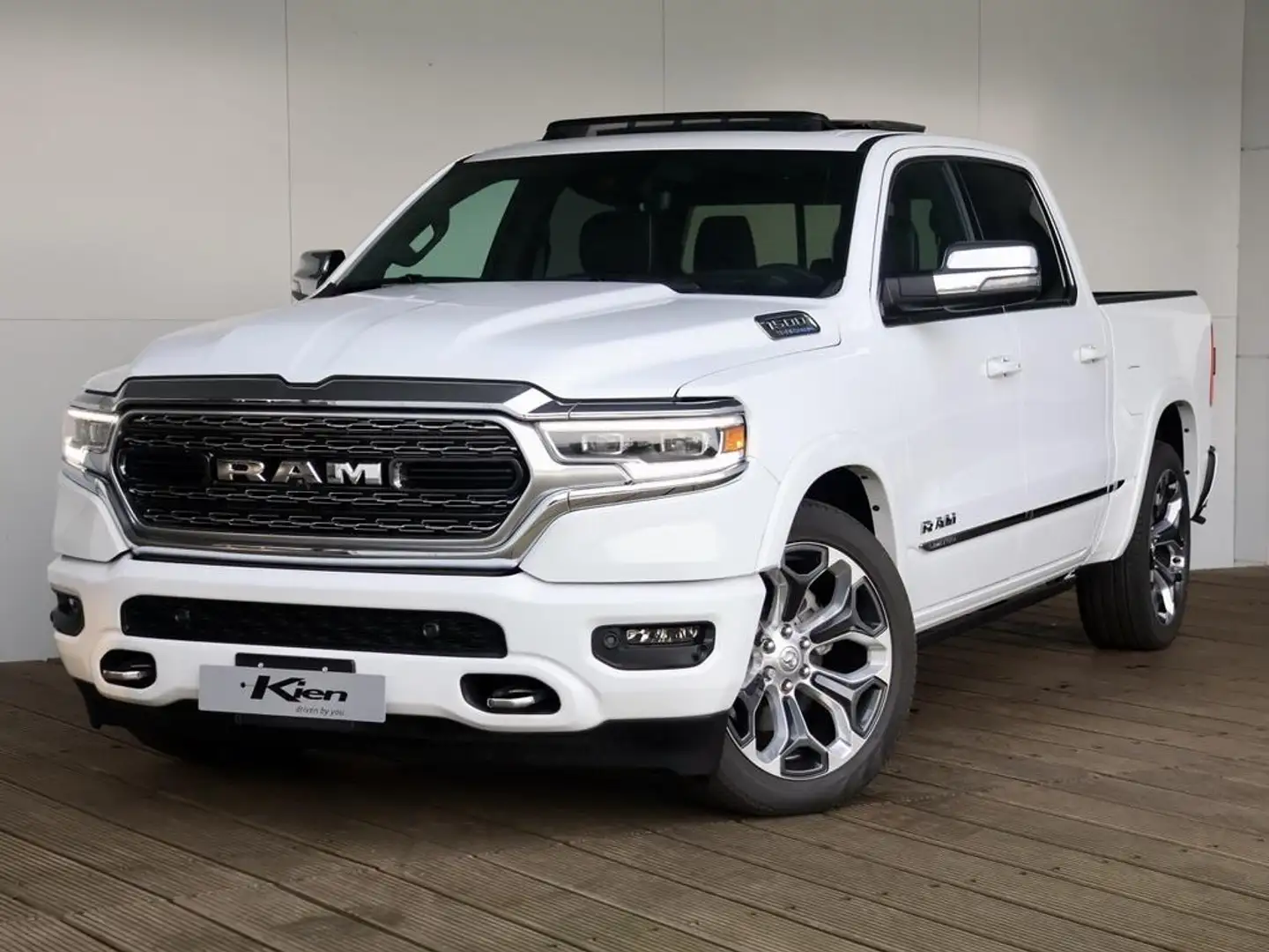 Dodge RAM 1500 5.7 V8 4x4 Crew Cab Limited | Pano | elektris Wit - 2