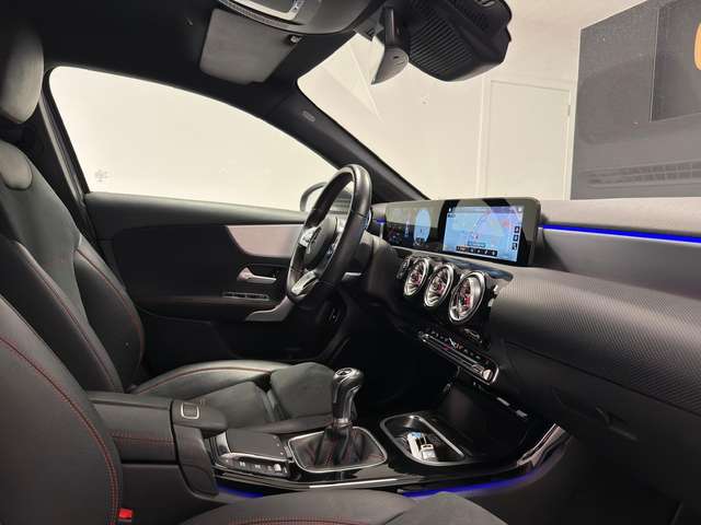 Mercedes-Benz A 180 — photo 13