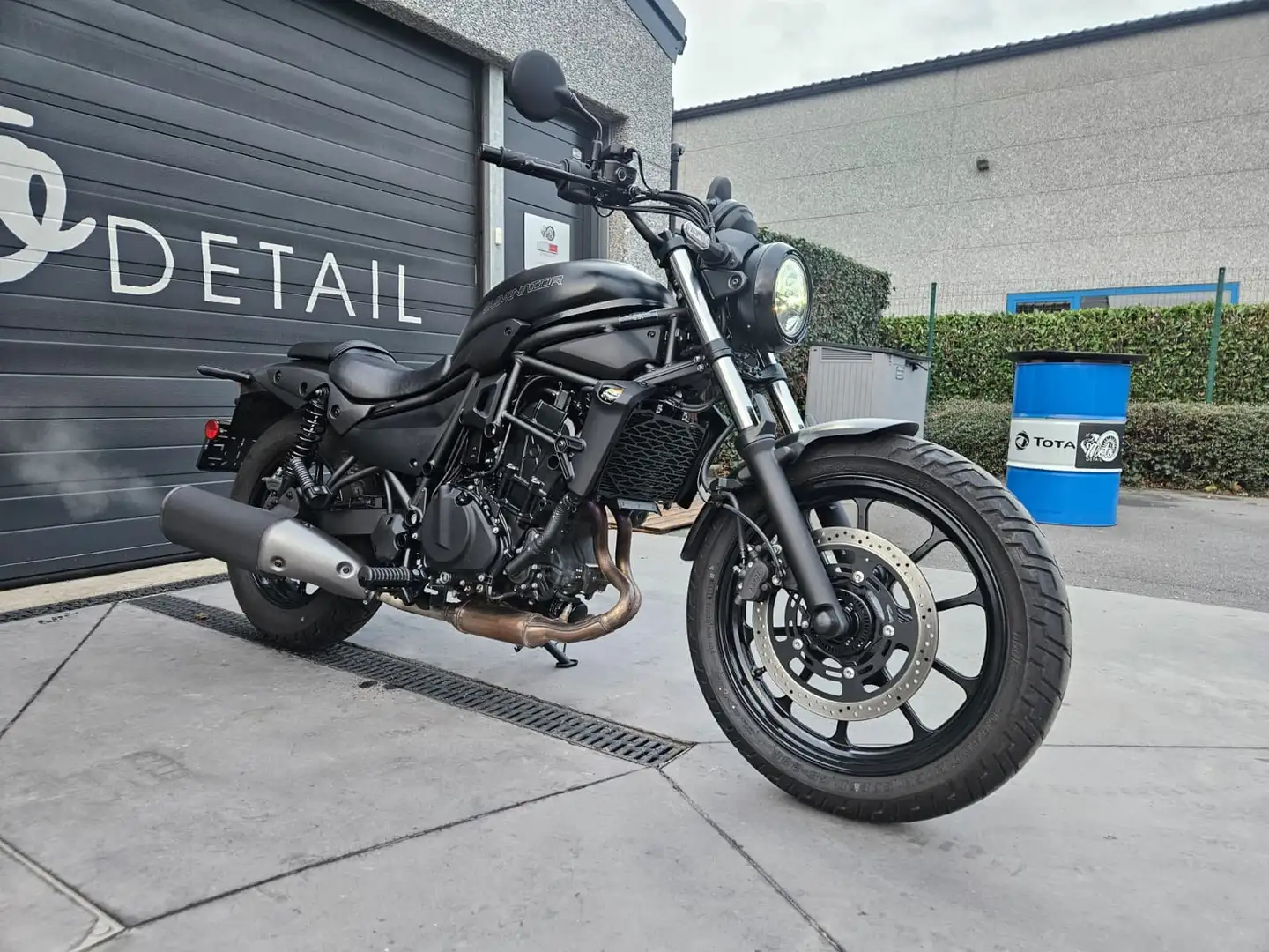 Kawasaki Eliminator 500 Noir - 1