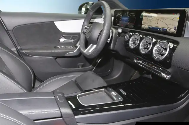 Mercedes-Benz A-Class view 8