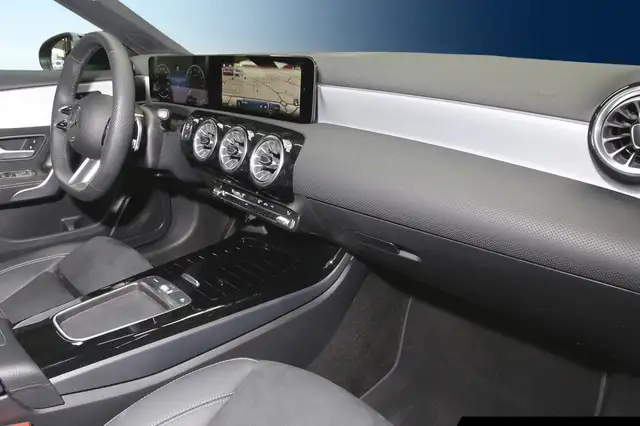 Mercedes-Benz A-Class view 7