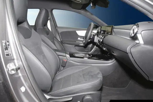 Mercedes-Benz A-Class view 6