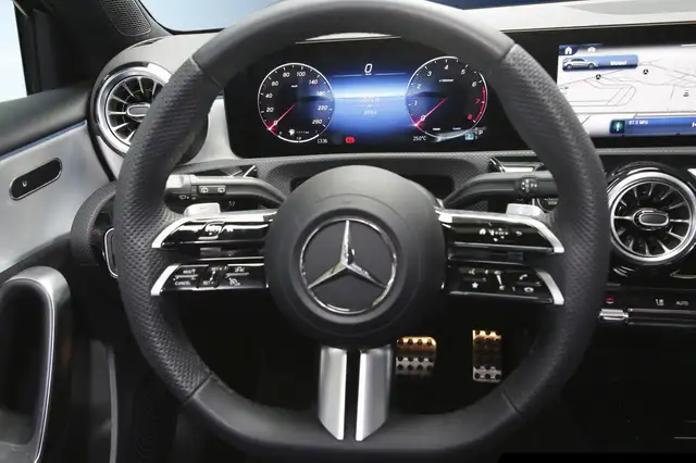 Mercedes-Benz A-Class view 13