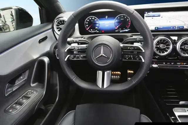 Mercedes-Benz A-Class view 11