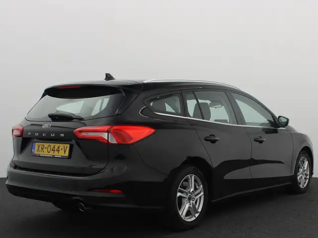 Ford Focus view 17