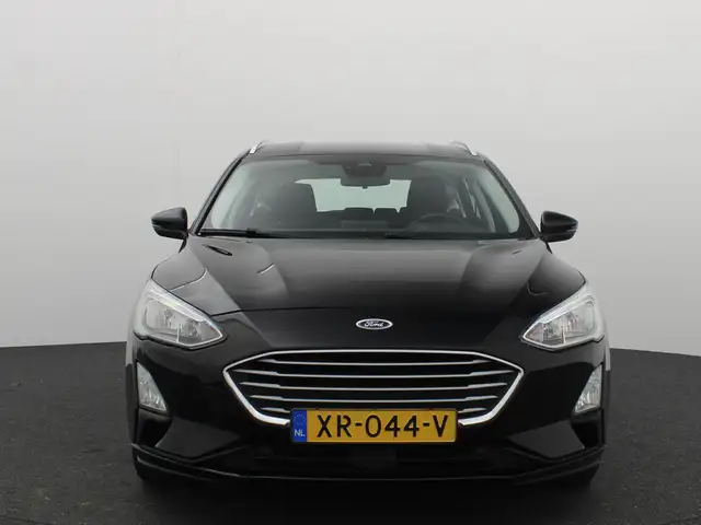 Ford Focus view 20