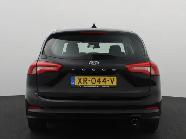 Ford Focus view 4