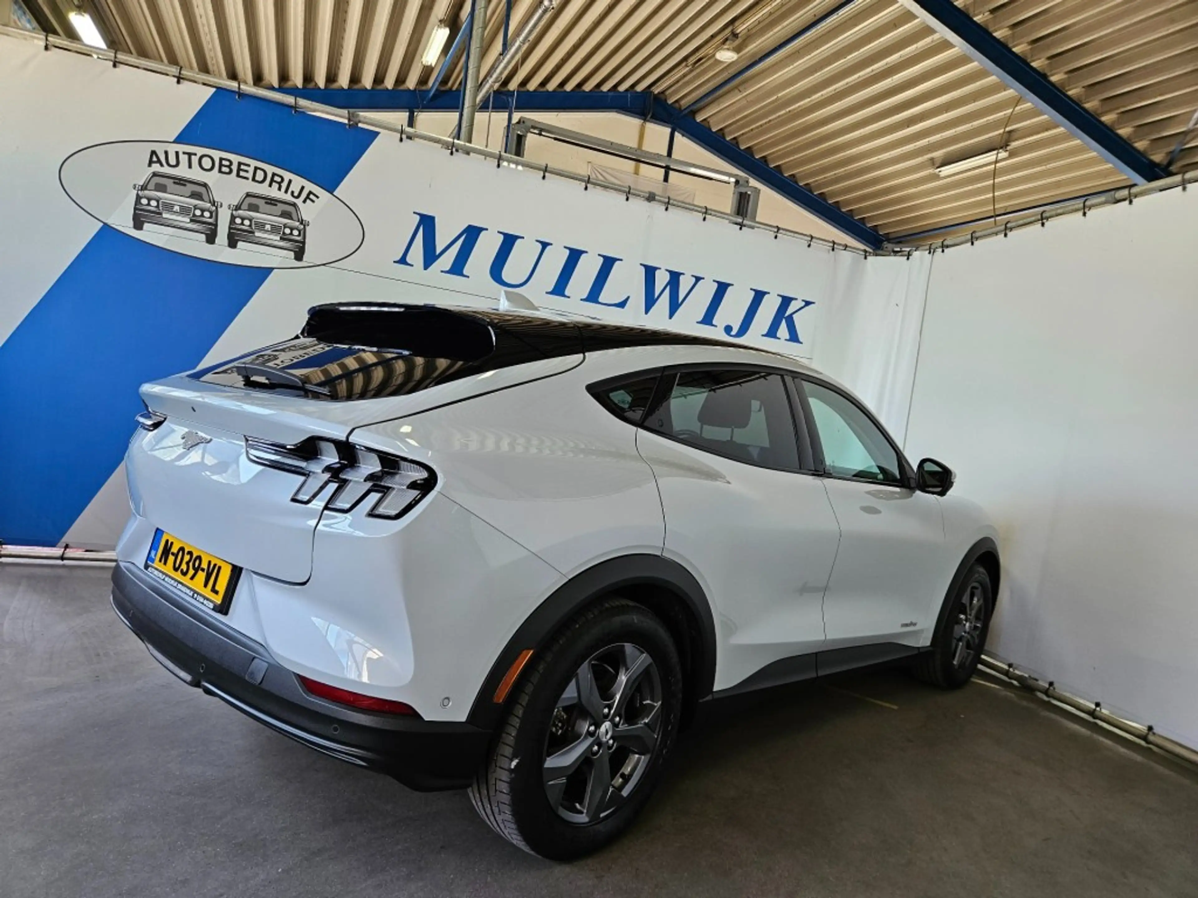 Ford Mustang Mach-E RWD 75 kWh / Leder / B&O Sound / NL Auto — photo 13