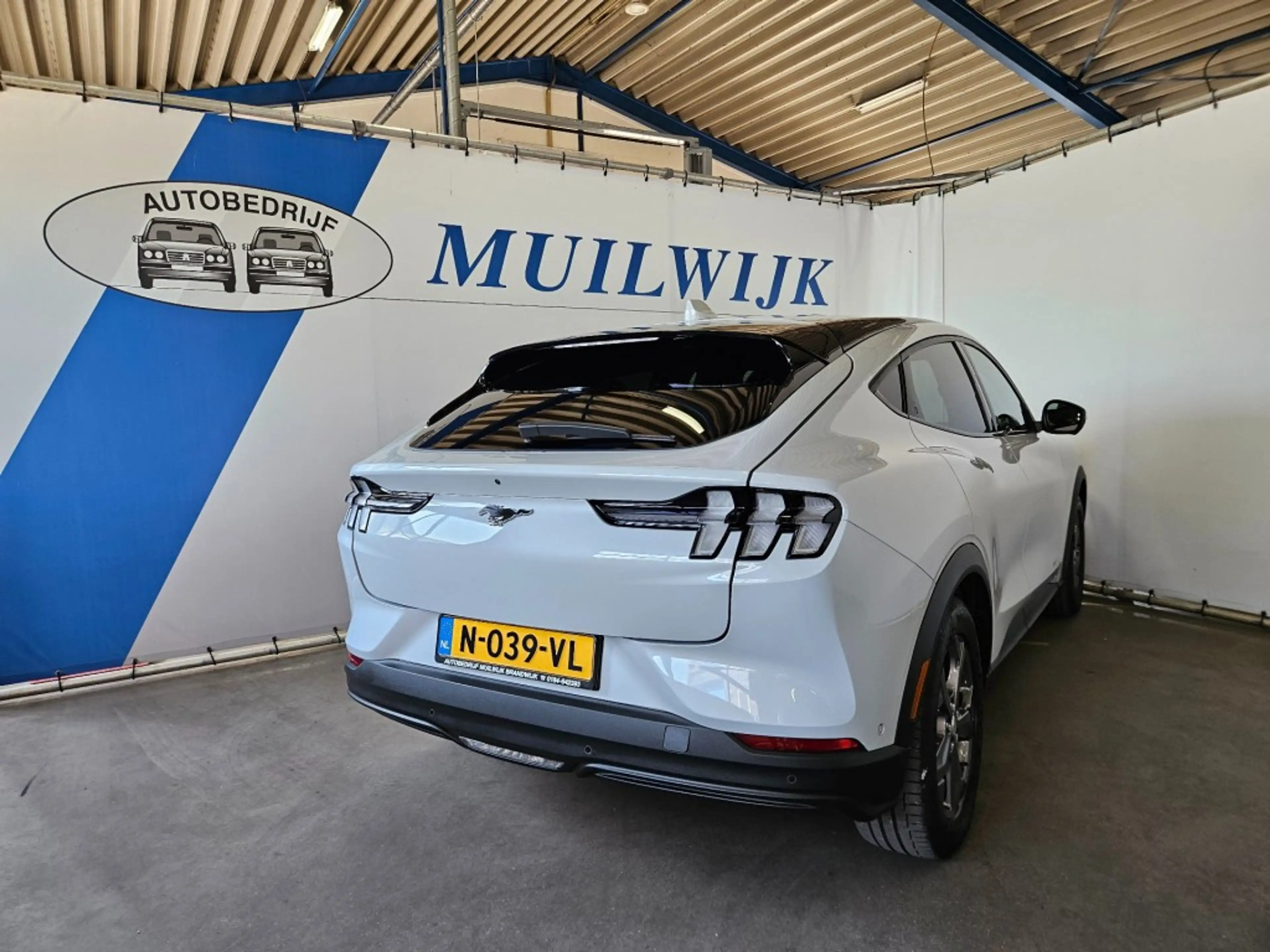 Ford Mustang Mach-E RWD 75 kWh / Leder / B&O Sound / NL Auto — photo 16