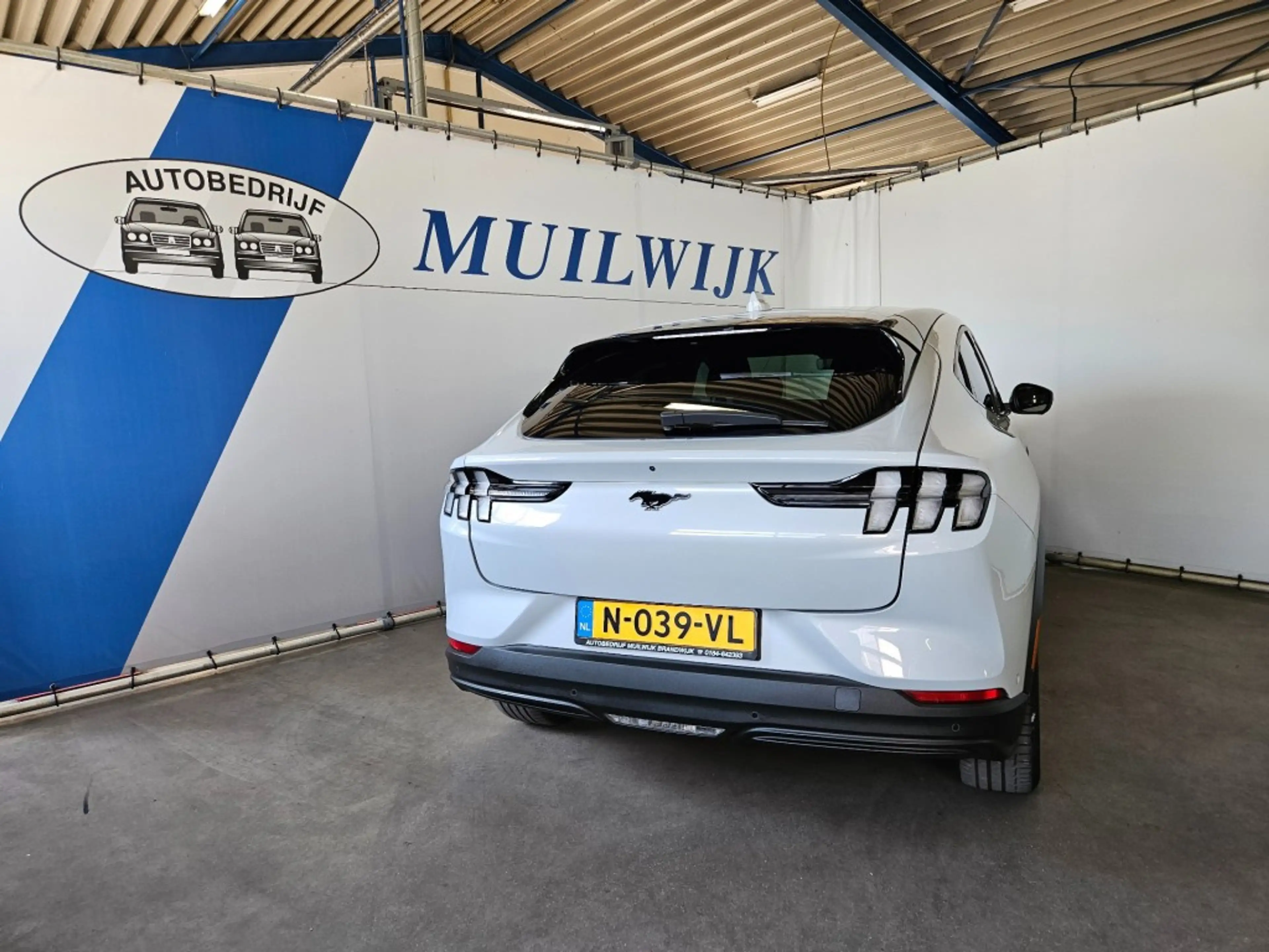 Ford Mustang Mach-E RWD 75 kWh / Leder / B&O Sound / NL Auto — photo 17