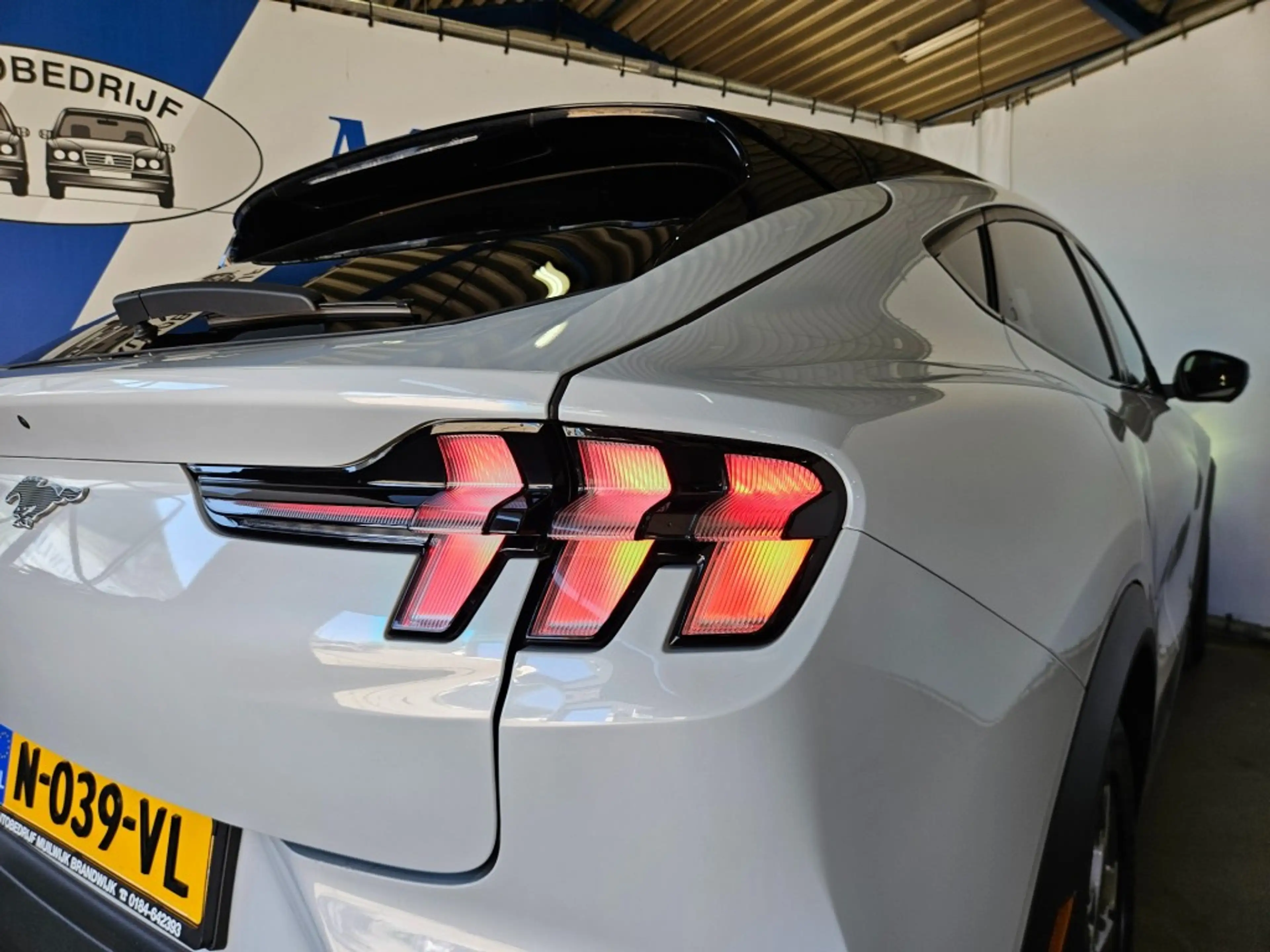 Ford Mustang Mach-E RWD 75 kWh / Leder / B&O Sound / NL Auto — photo 48
