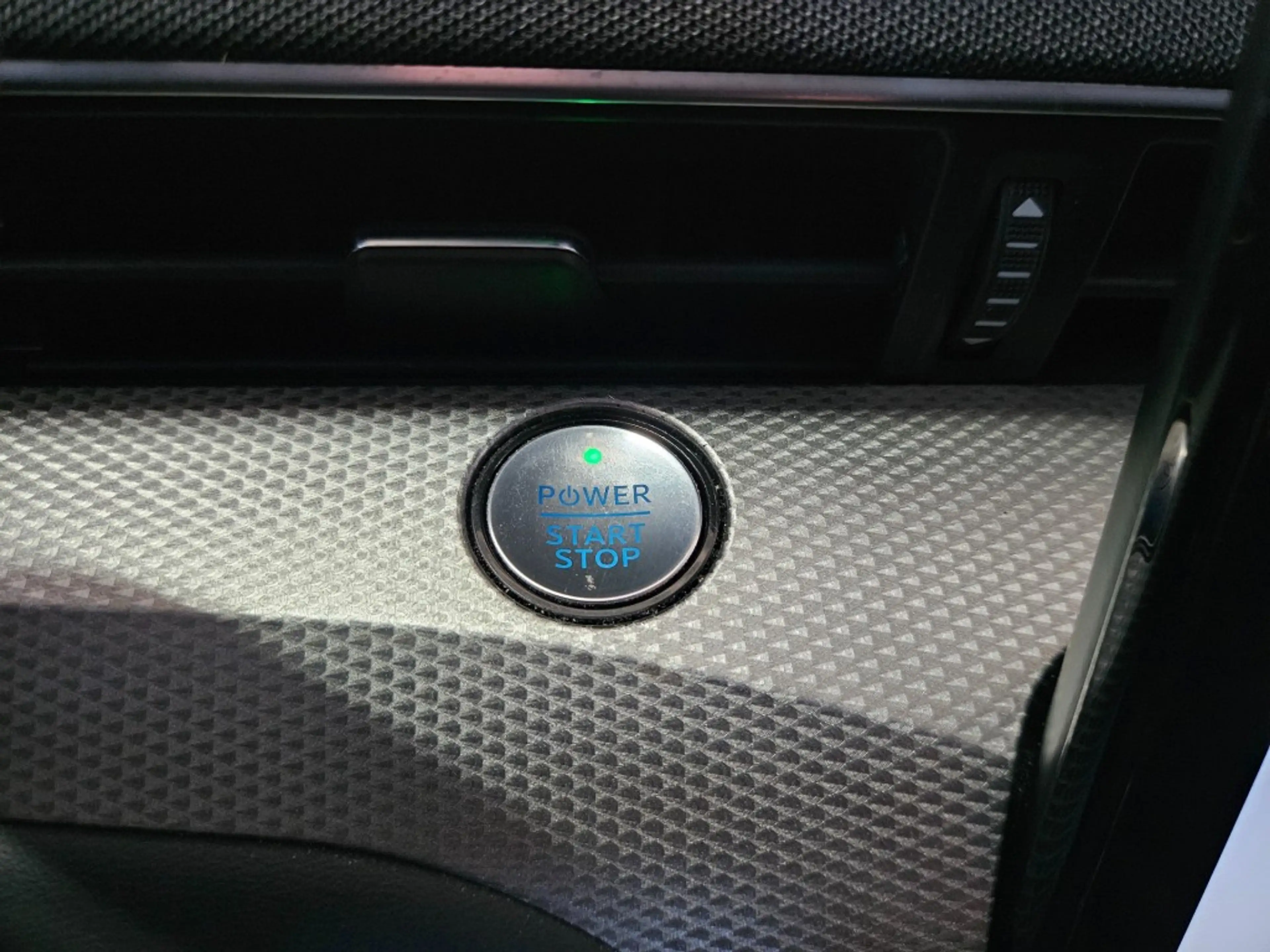 Ford Mustang Mach-E RWD 75 kWh / Leder / B&O Sound / NL Auto — photo 41