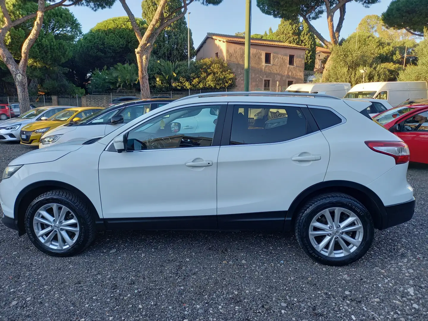 Nissan Qashqai Qashqai II 2014 1.5 dci Acenta Premium 110cv Blanc - 2