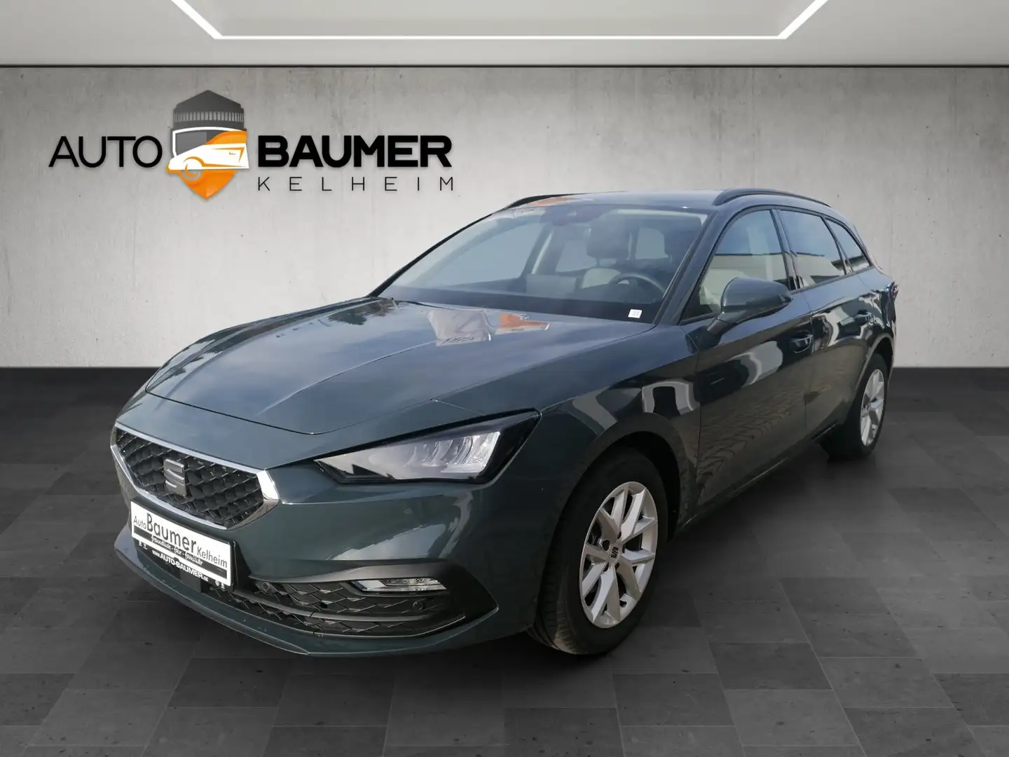 SEAT Leon Sportstourer 1.5 eTSI DSG Road Edition Bleu - 1