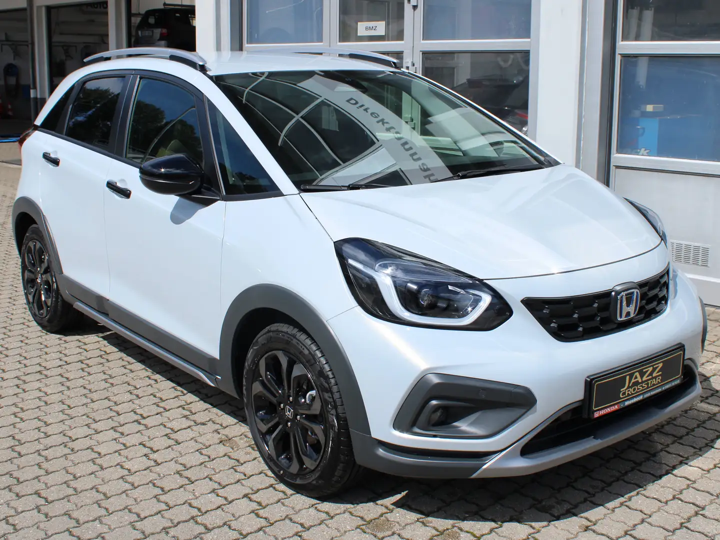 Honda Jazz 1.5 i-MMD Hybrid Crosstar Advance White - 1