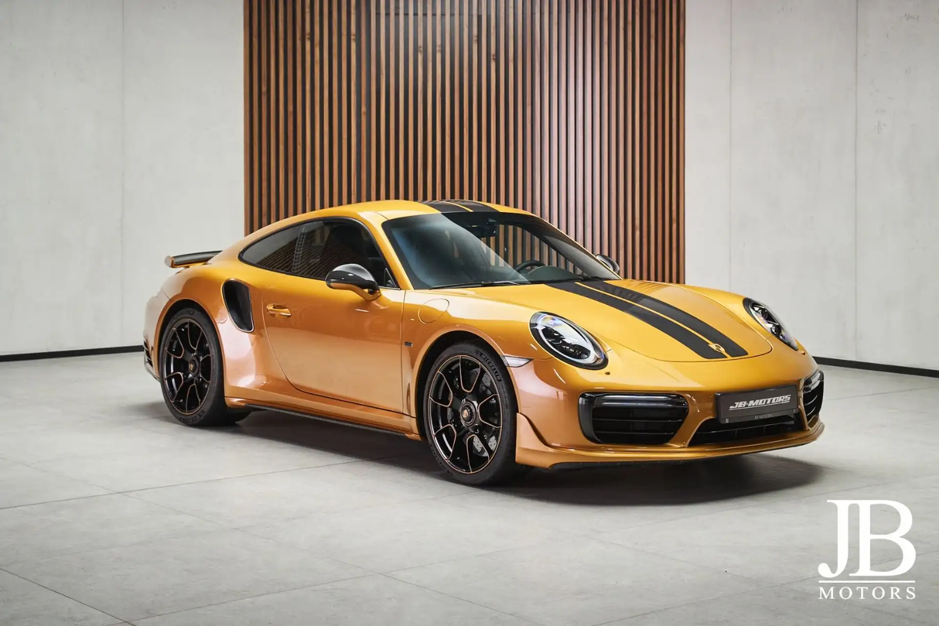 포르쉐 911 Turbo S Coupe 2018 옐로 사진 5