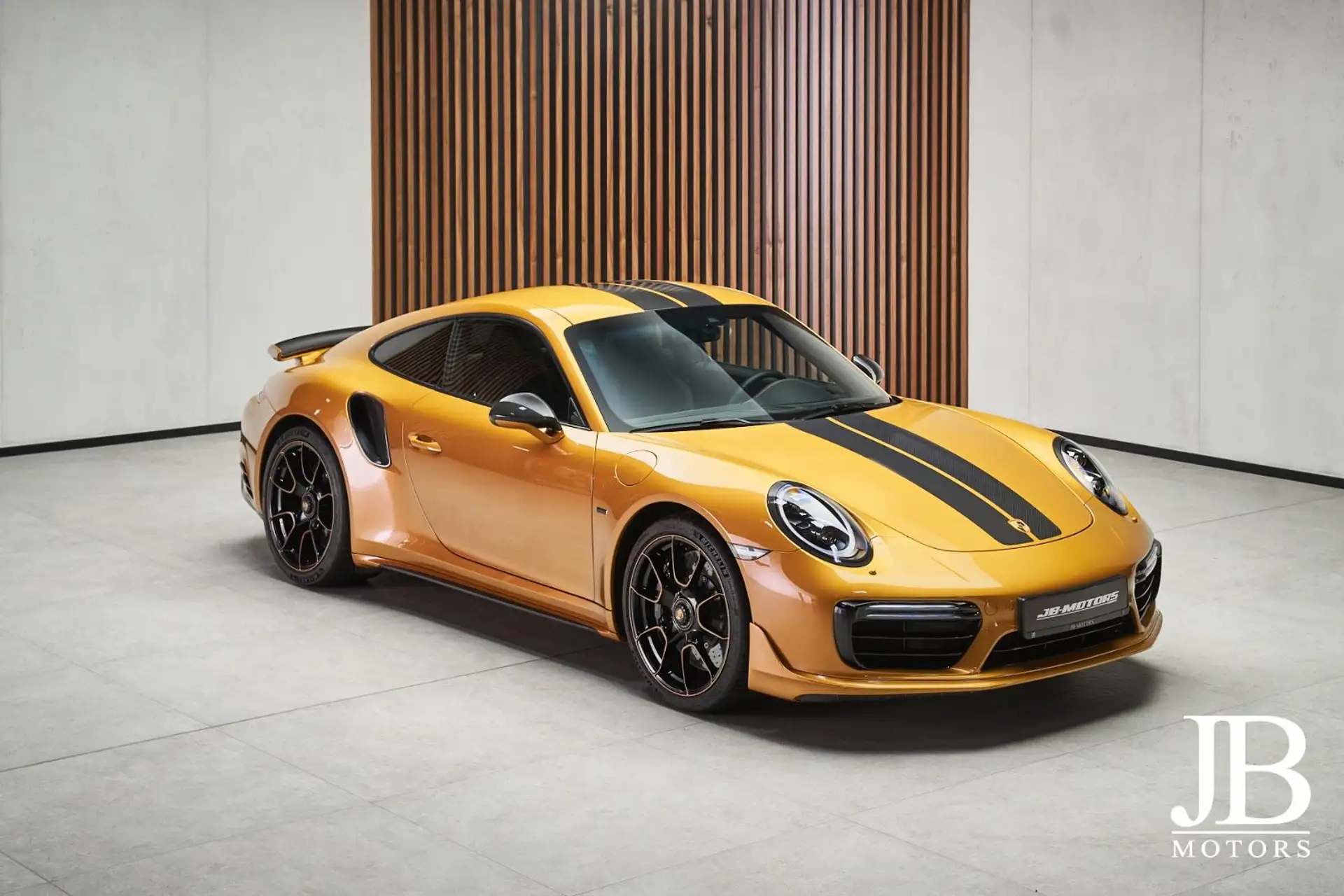 포르쉐 911 Turbo S Coupe 2018 옐로 사진 1