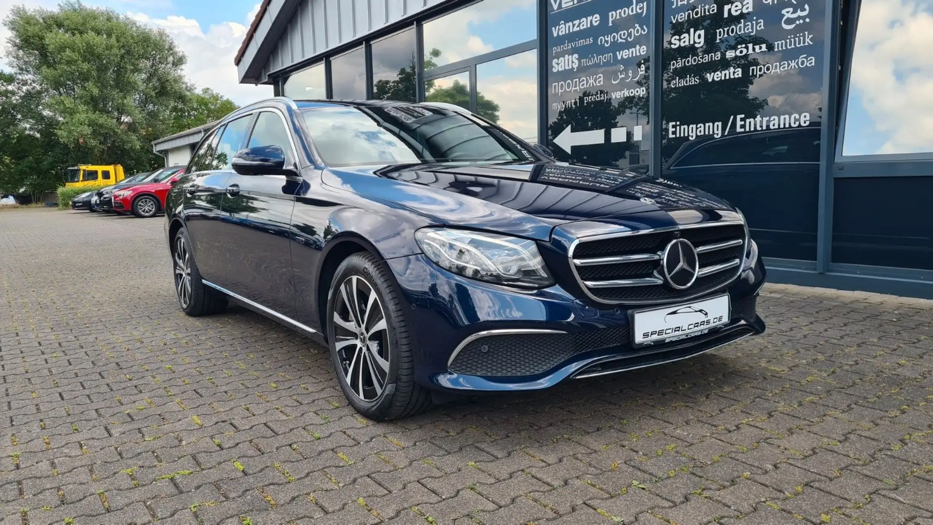 Mercedes-Benz E 300 de T AVANTGARDE - ASSISTS - MULTIBEAM - Blau - 1