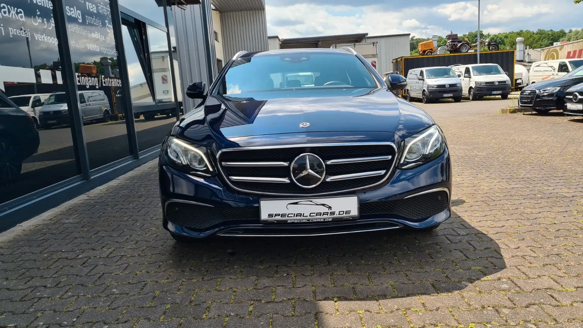 Mercedes-Benz E 300 de T AVANTGARDE - ASSISTS - MULTIBEAM - Blau - 2