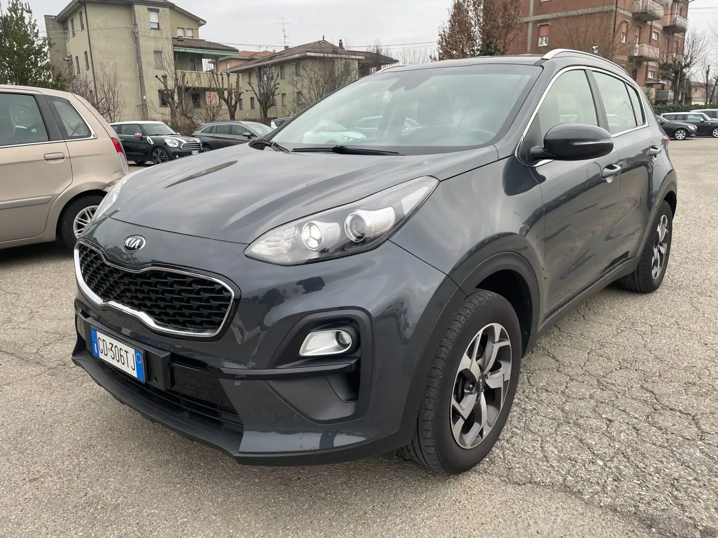 Kia Sportage 1.6 ECOGPL 2WD Business Class IVA ESPOSTA Gris - 2