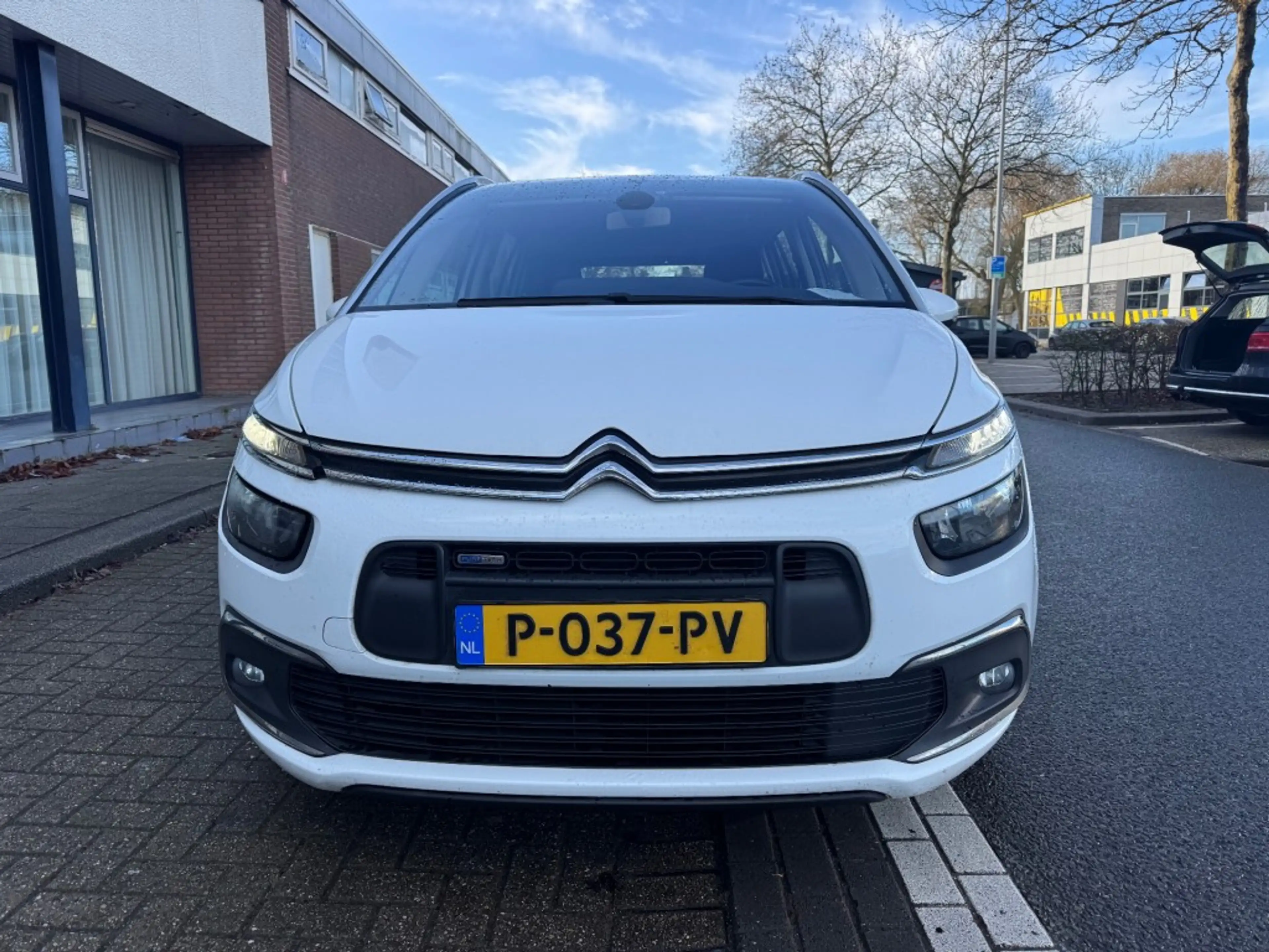 Citroen Grand C4 Picasso 1.2 PureTech Feel CLIMA NAVI 7PERS GOEDONDERHOUDEN — photo 4