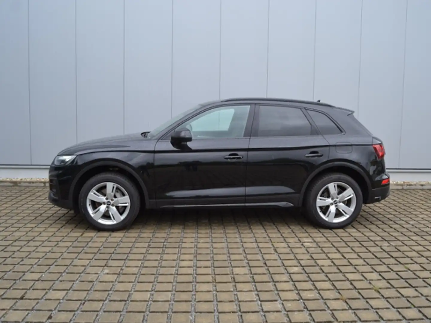Audi Q5 50 TFSI e qu. Advanced OPTIK-SCHWARZ/AHK/19-ZOLL/ Schwarz - 2