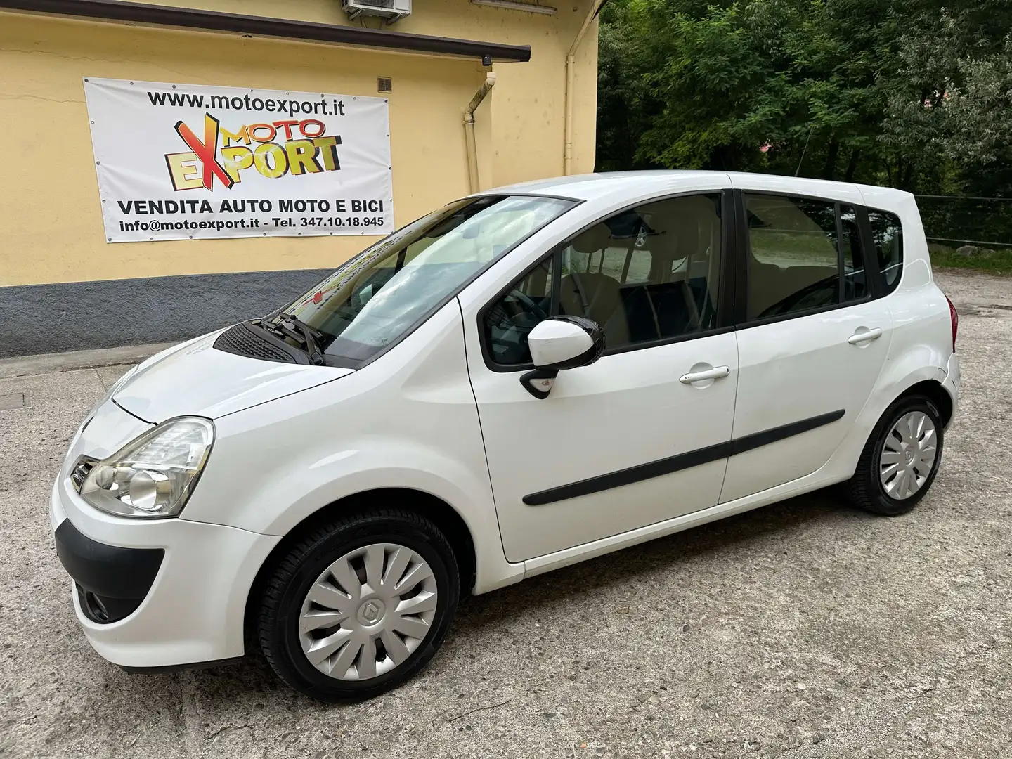 Renault Grand Modus Grand Modus 1.2 tce Live Белый - 1