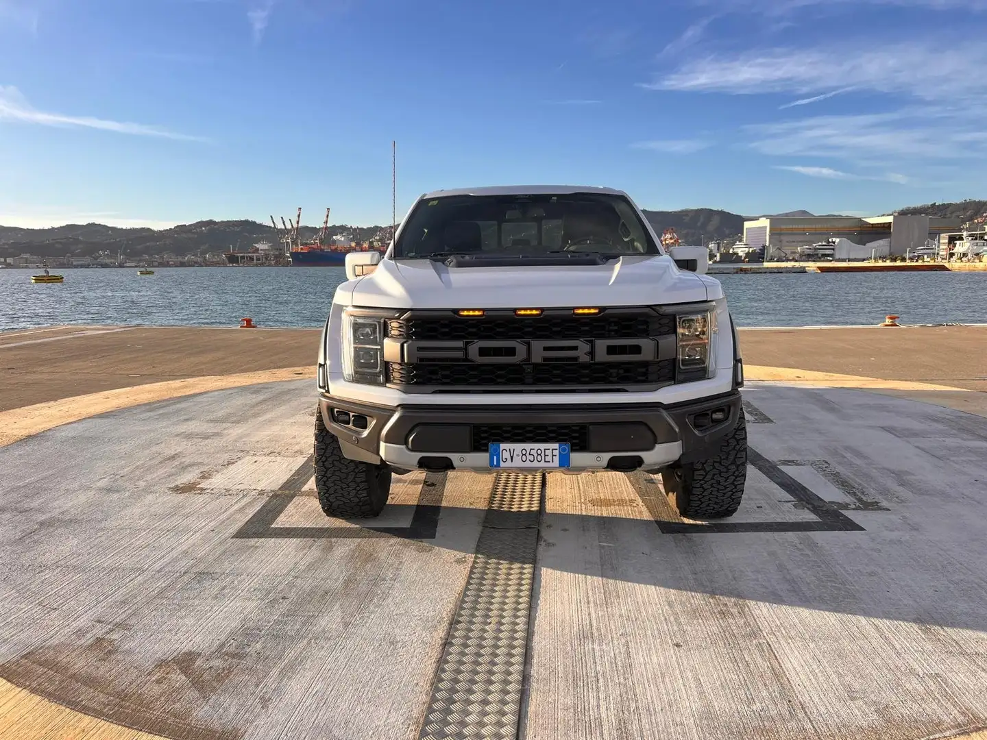Ford F 150 Raptor Bílá - 2