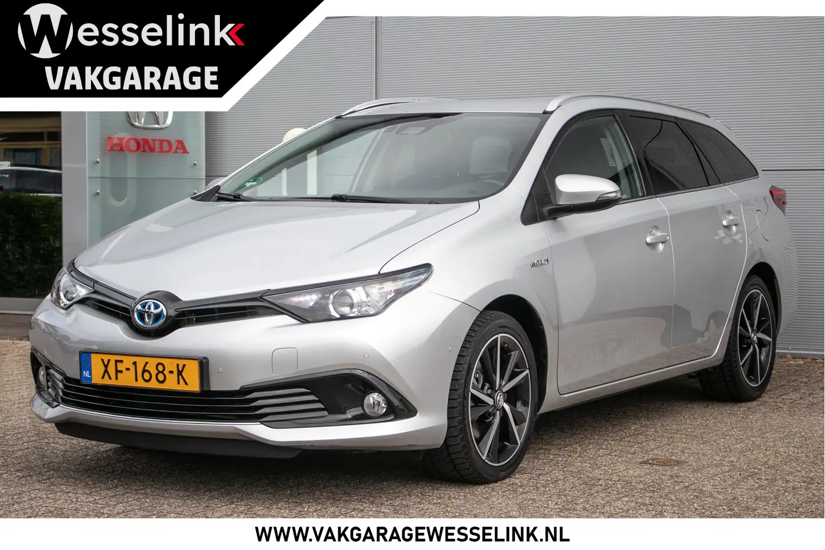 Toyota Auris Touring Sports 1.8 Hybrid Dynamic Ultimate - All-i Gris - 1