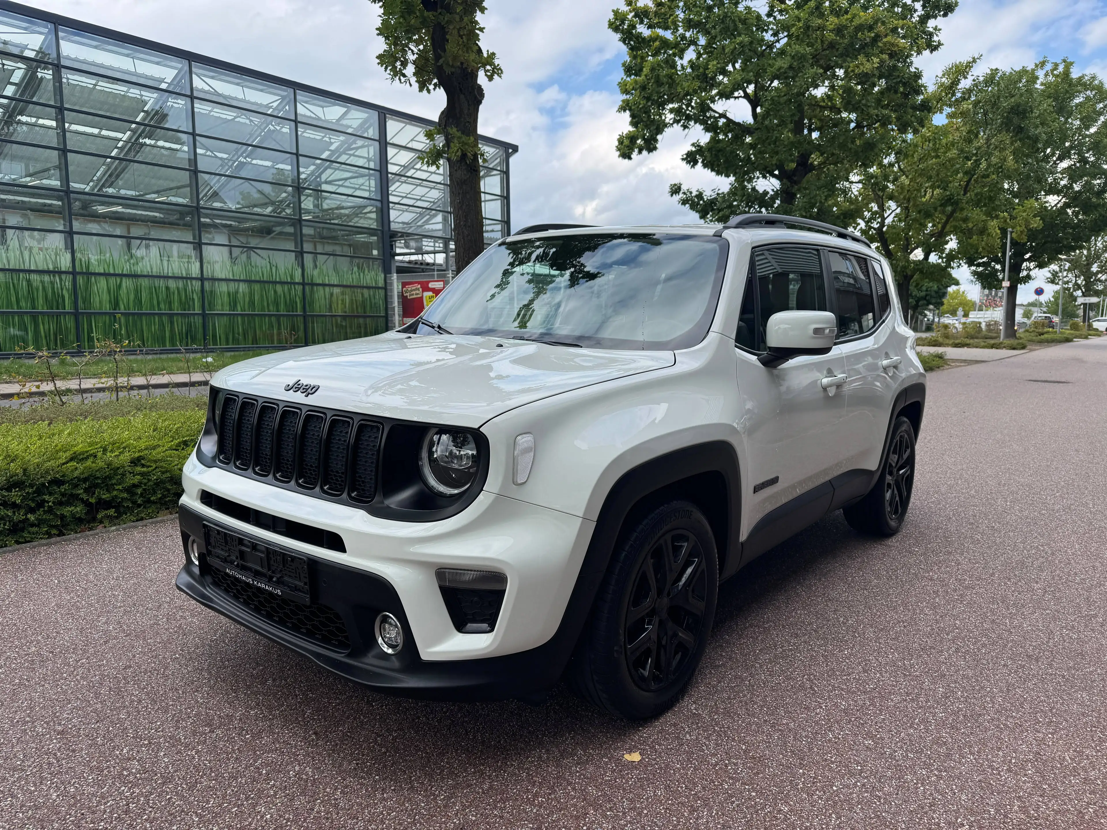 Jeep Renegade Limited FWD Kamera/TWA/Sitzh/Carplay — photo 2