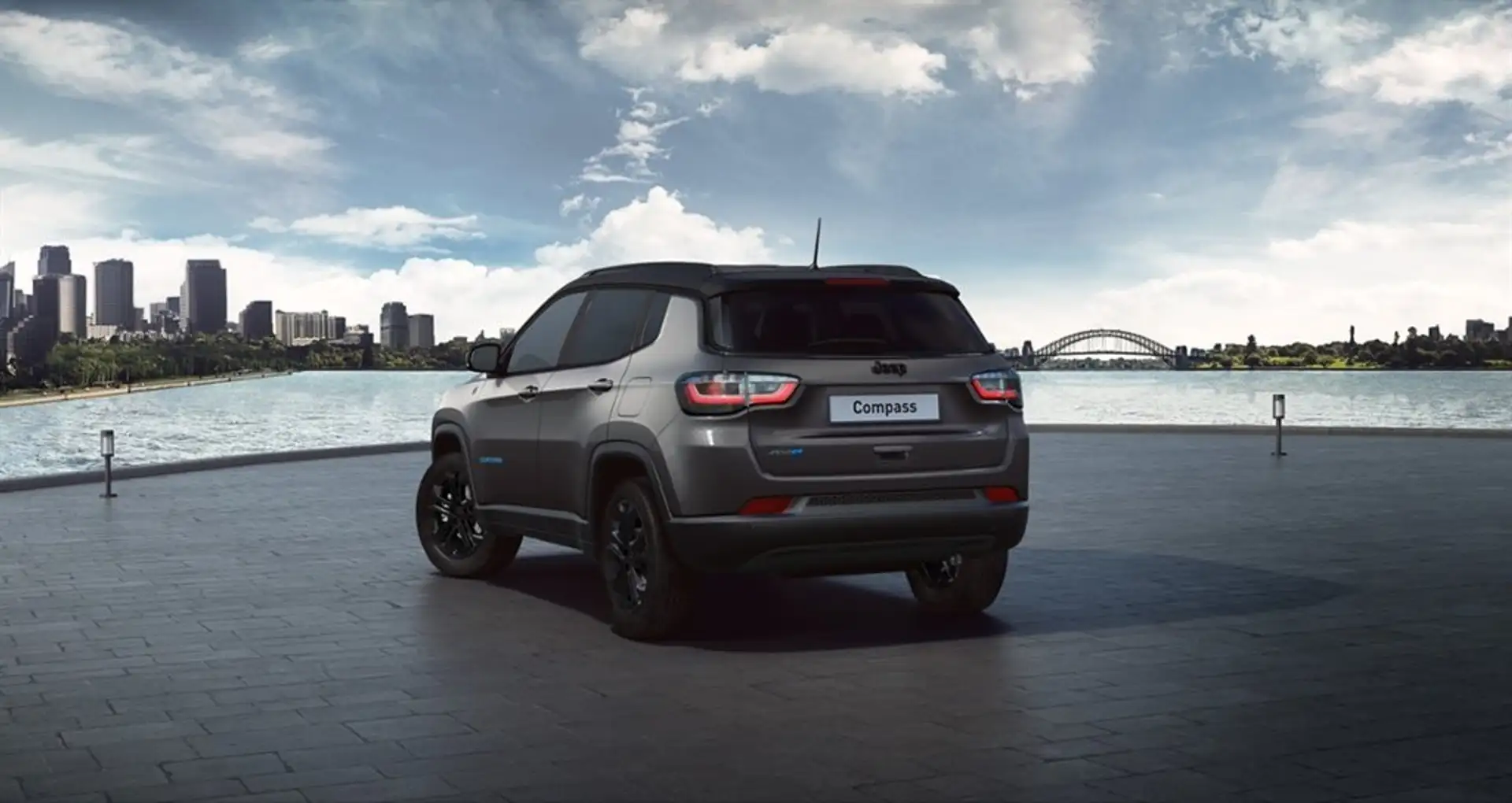 Jeep Compass 1.3 PHEV North Star 240 PS AT 4xe Schwarz - 2